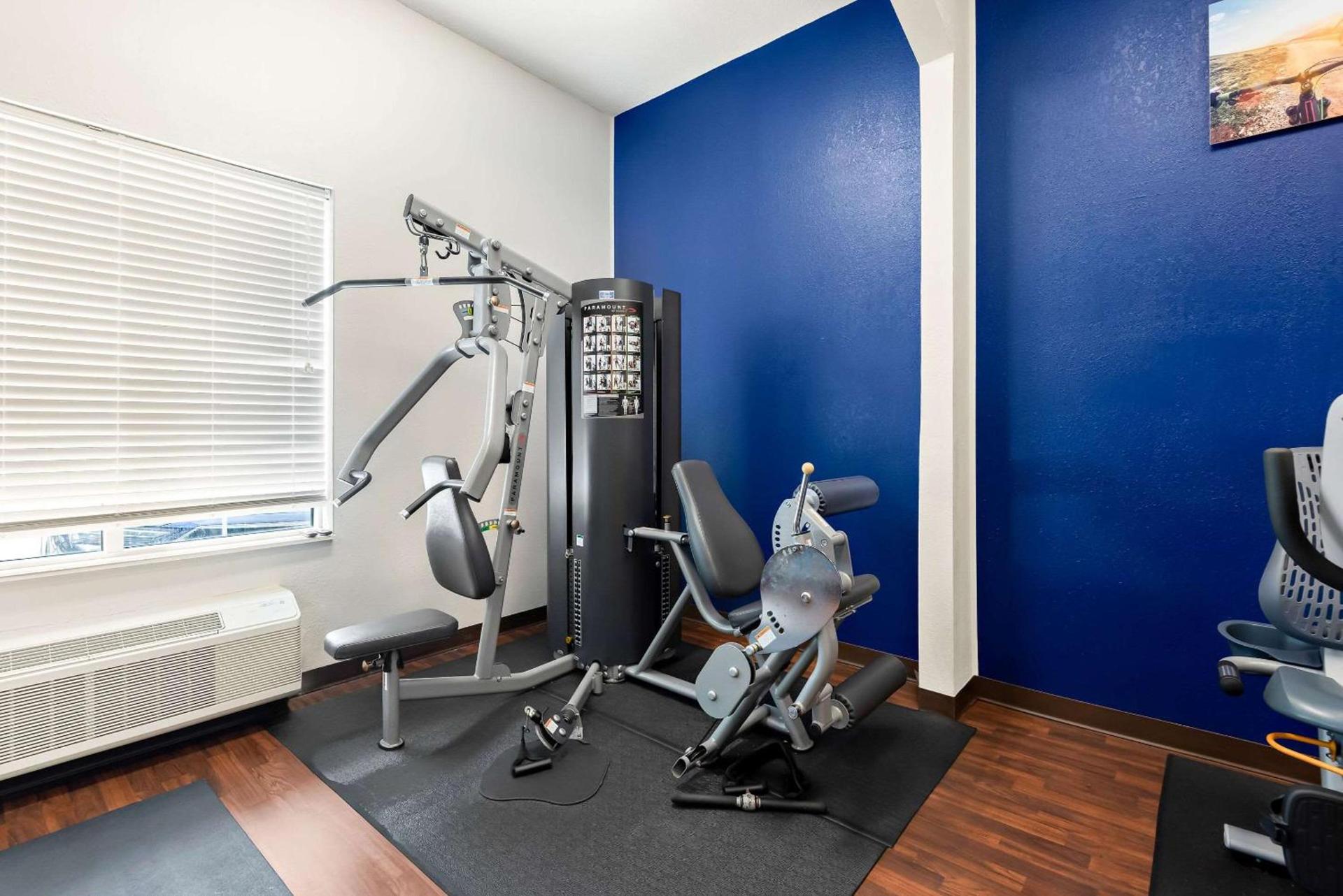 Comfort Suites New Orleans East photo 37