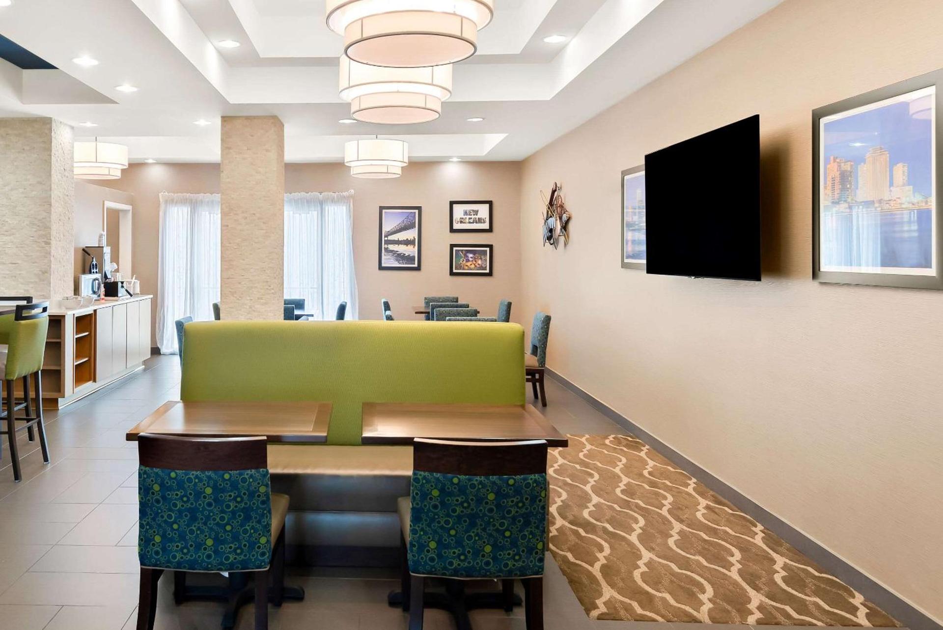 Comfort Suites New Orleans East photo 42