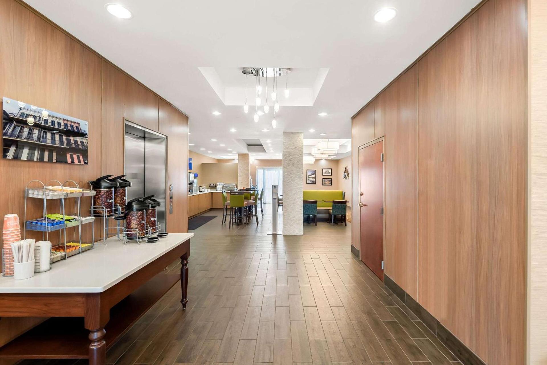 Comfort Suites New Orleans East photo 48