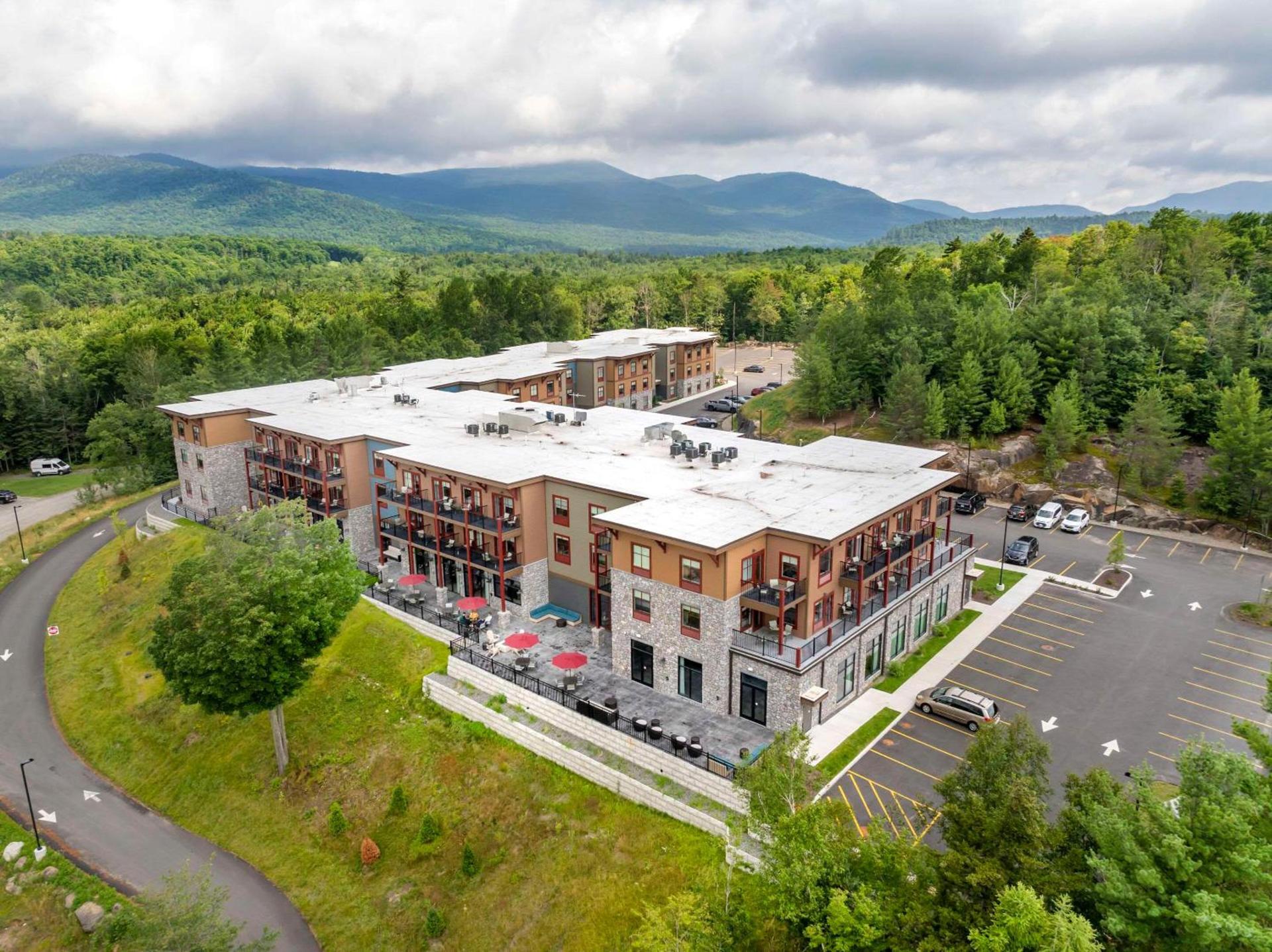Cambria Hotel Lake Placid - Lakeside Resort photo 8