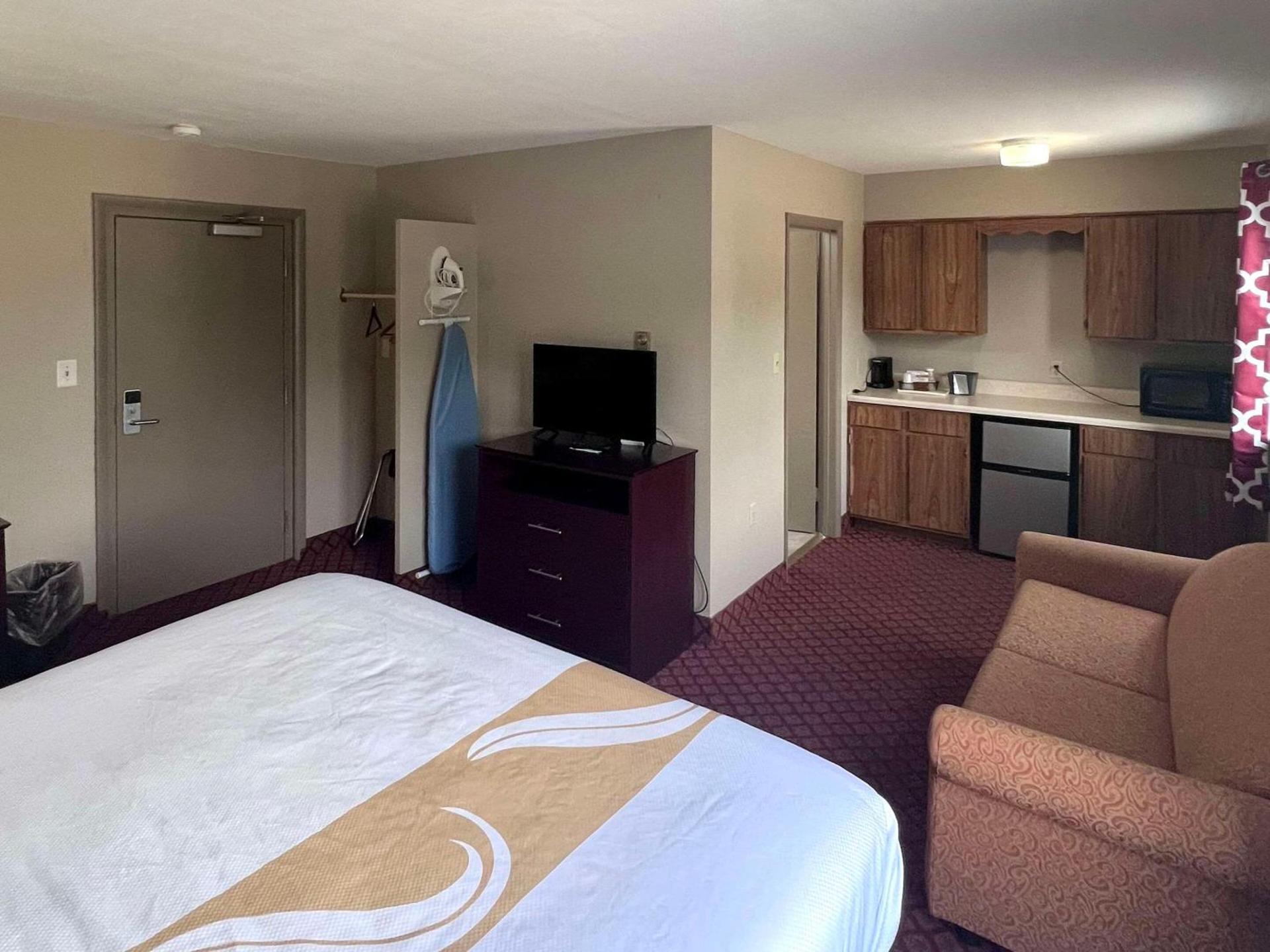 Rodeway Inn & Suites Hershey Chocolate Avenue photo 8