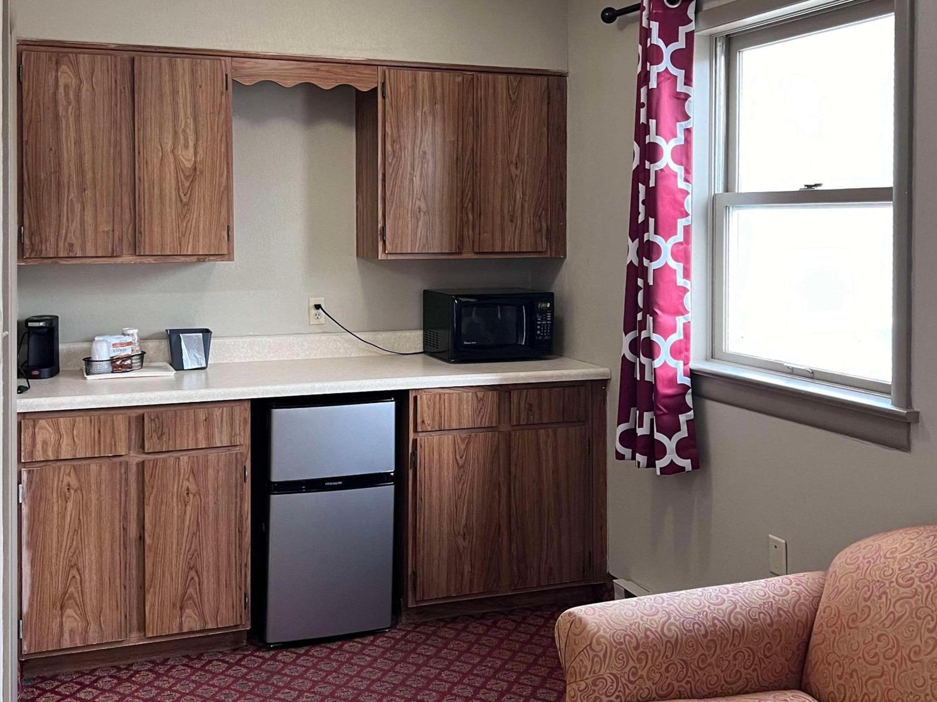 Rodeway Inn & Suites Hershey Chocolate Avenue photo 9