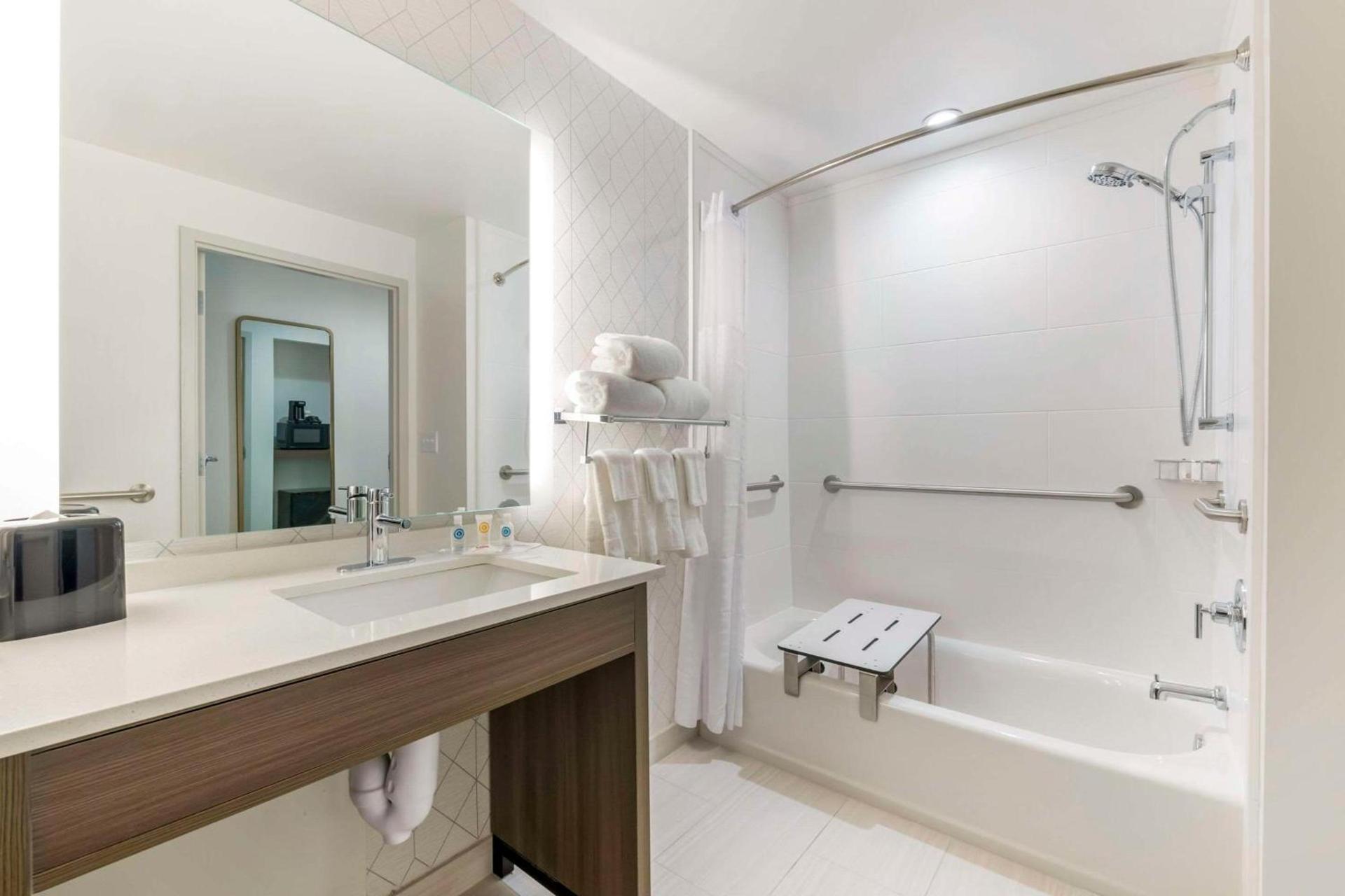Comfort Suites St Augustine Historic District Area photo 10
