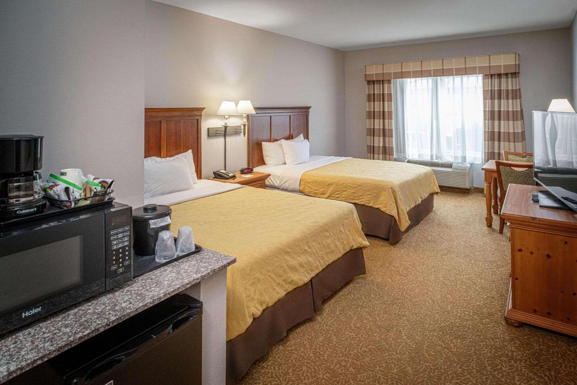 Country Inn & Suites by Radisson, Beckley, WV photo 8