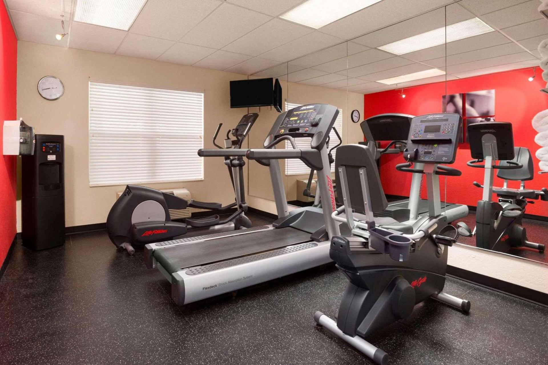 Country Inn & Suites by Radisson, Beckley, WV photo 23