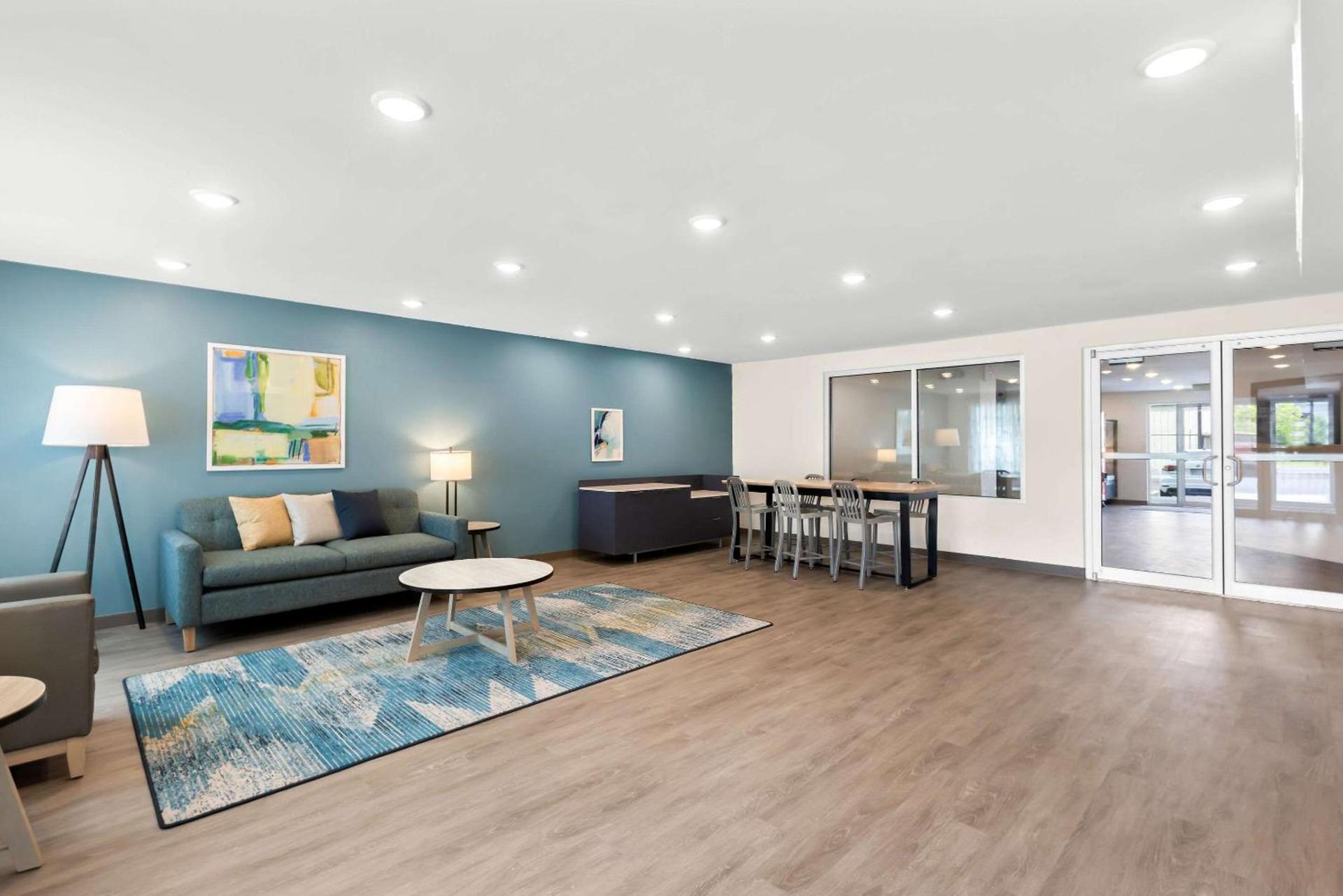 WoodSpring Suites Savannah West Chatham Parkway photo 4