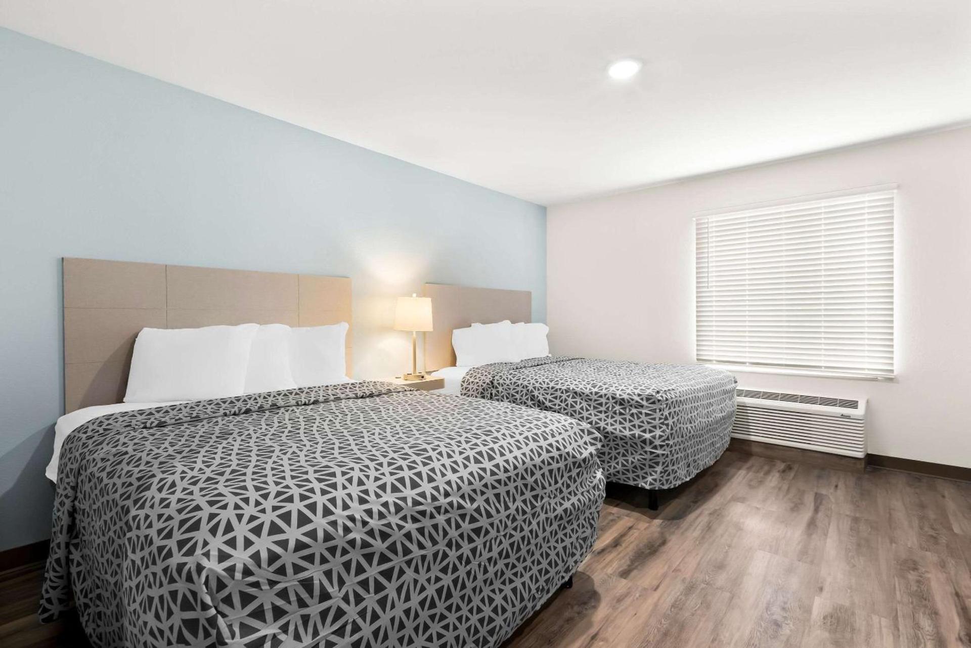 WoodSpring Suites Savannah West Chatham Parkway photo 19