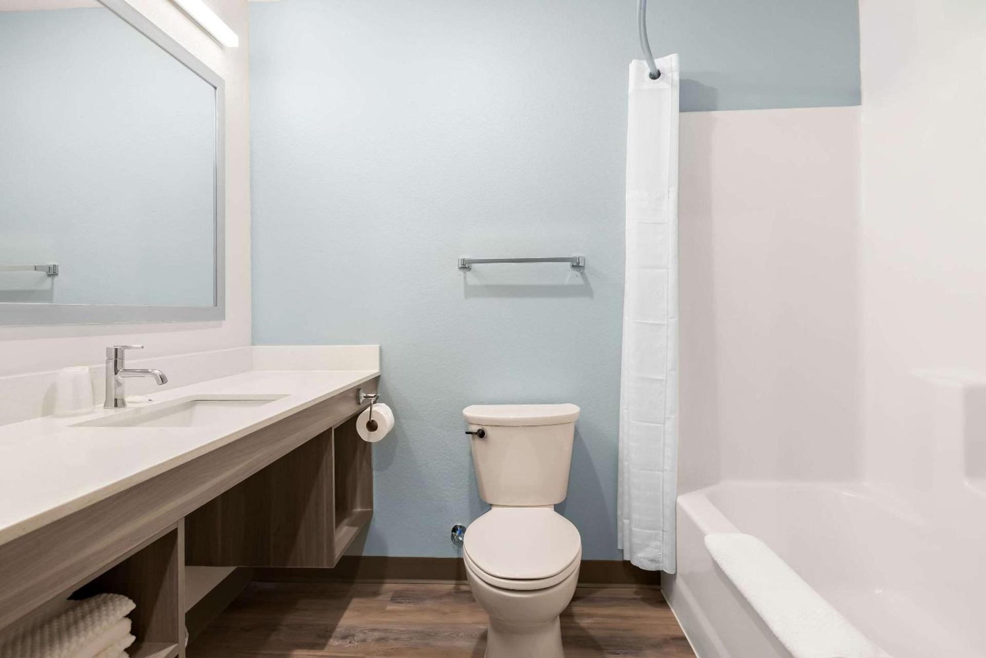 WoodSpring Suites Savannah West Chatham Parkway photo 24