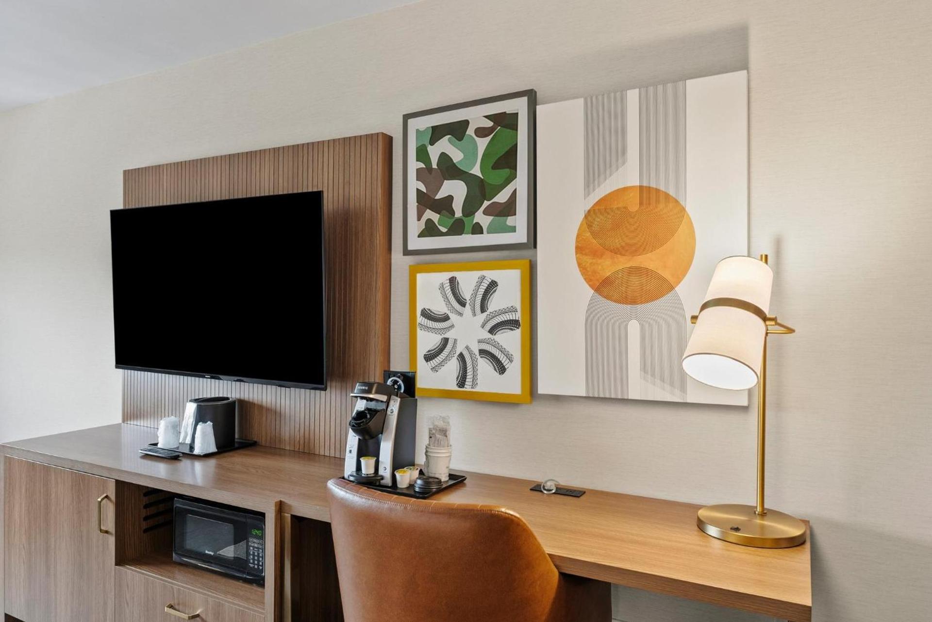 Holiday Inn Niagara Falls State Park Entry by IHG photo 78