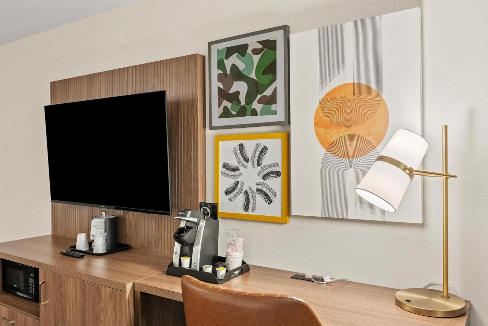 Holiday Inn Niagara Falls State Park Entry by IHG photo 72