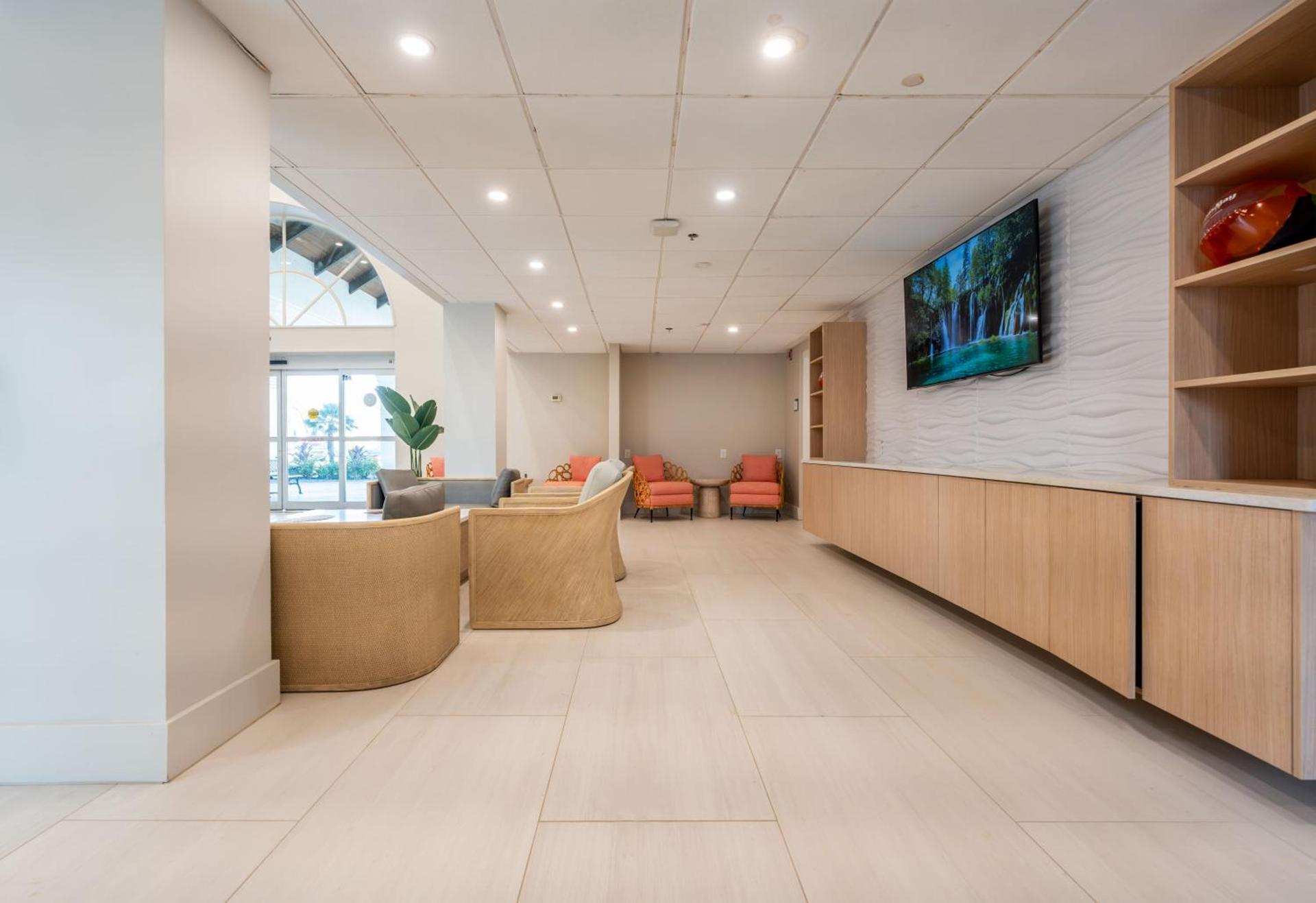 OASIS BAY SUITES, Tampa, Busch Gardens, USF photo 21