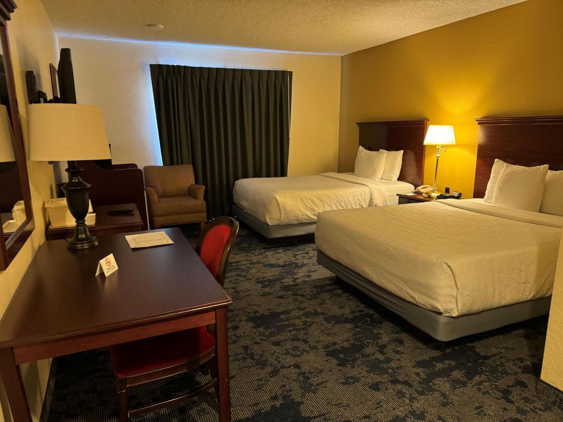 Hotel Americana photo 64