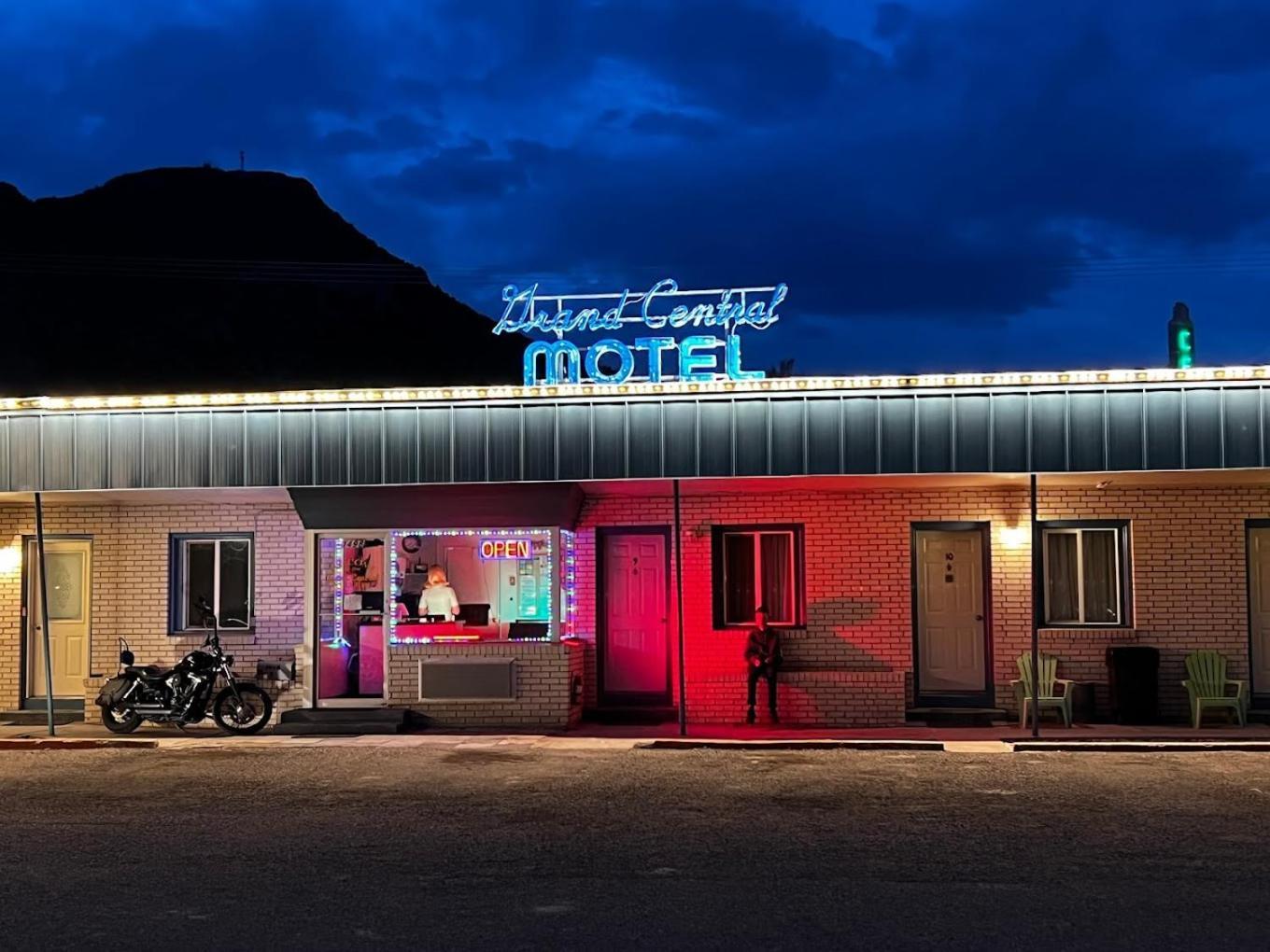 Grand Central Motel photo 1