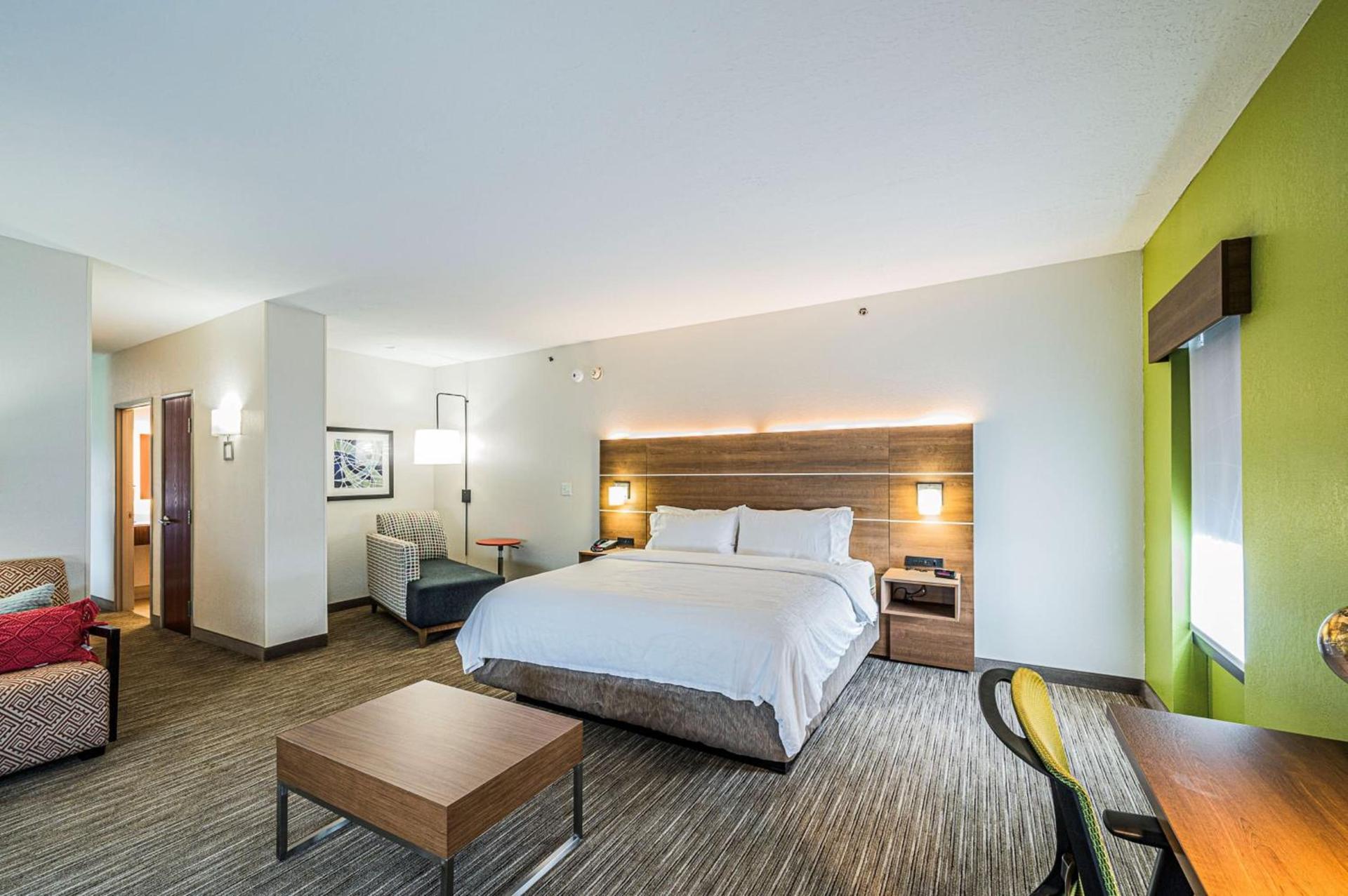 Holiday Inn Express Hotel & Suites Franklin by IHG photo 52
