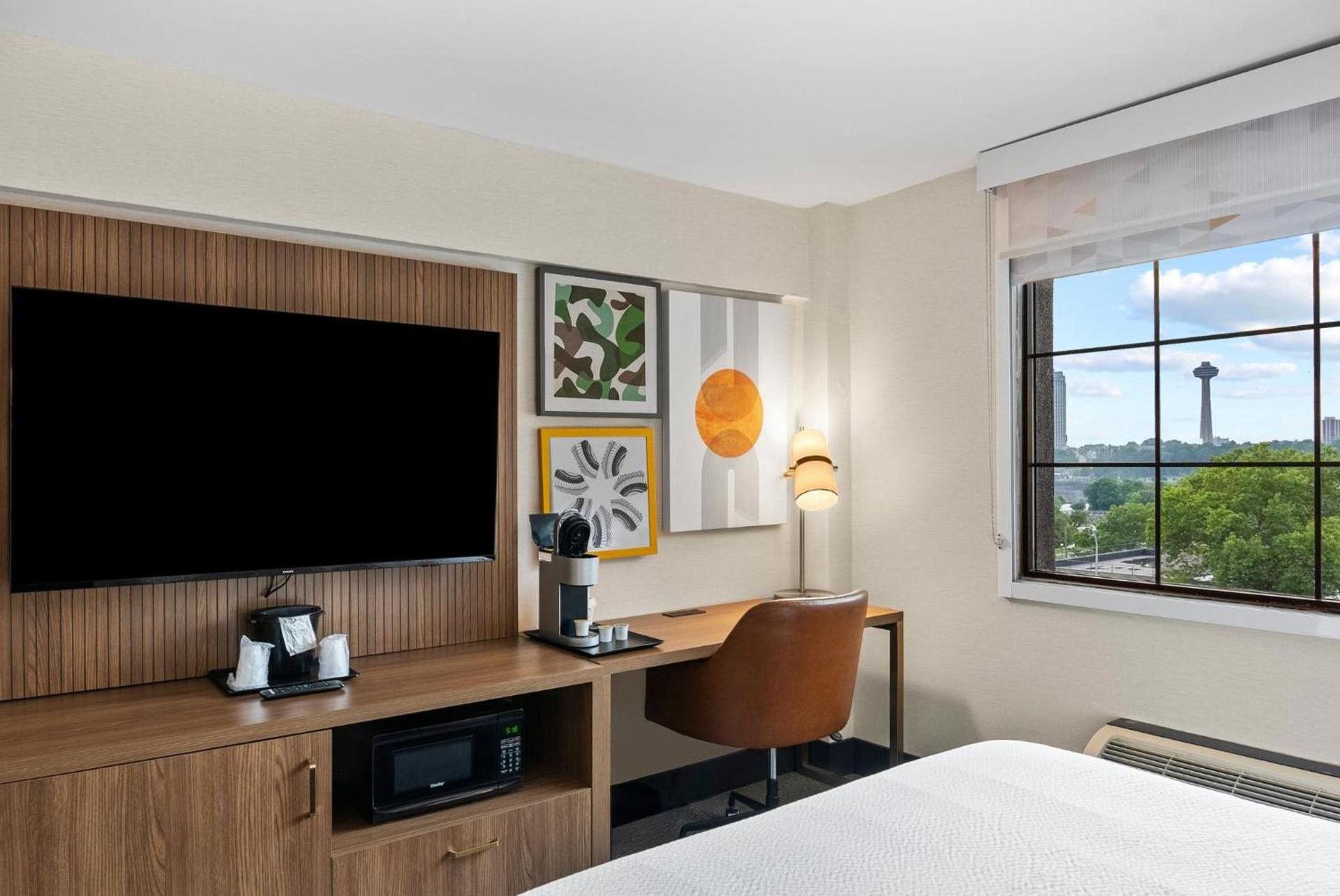 Holiday Inn Niagara Falls State Park Entry by IHG photo 81