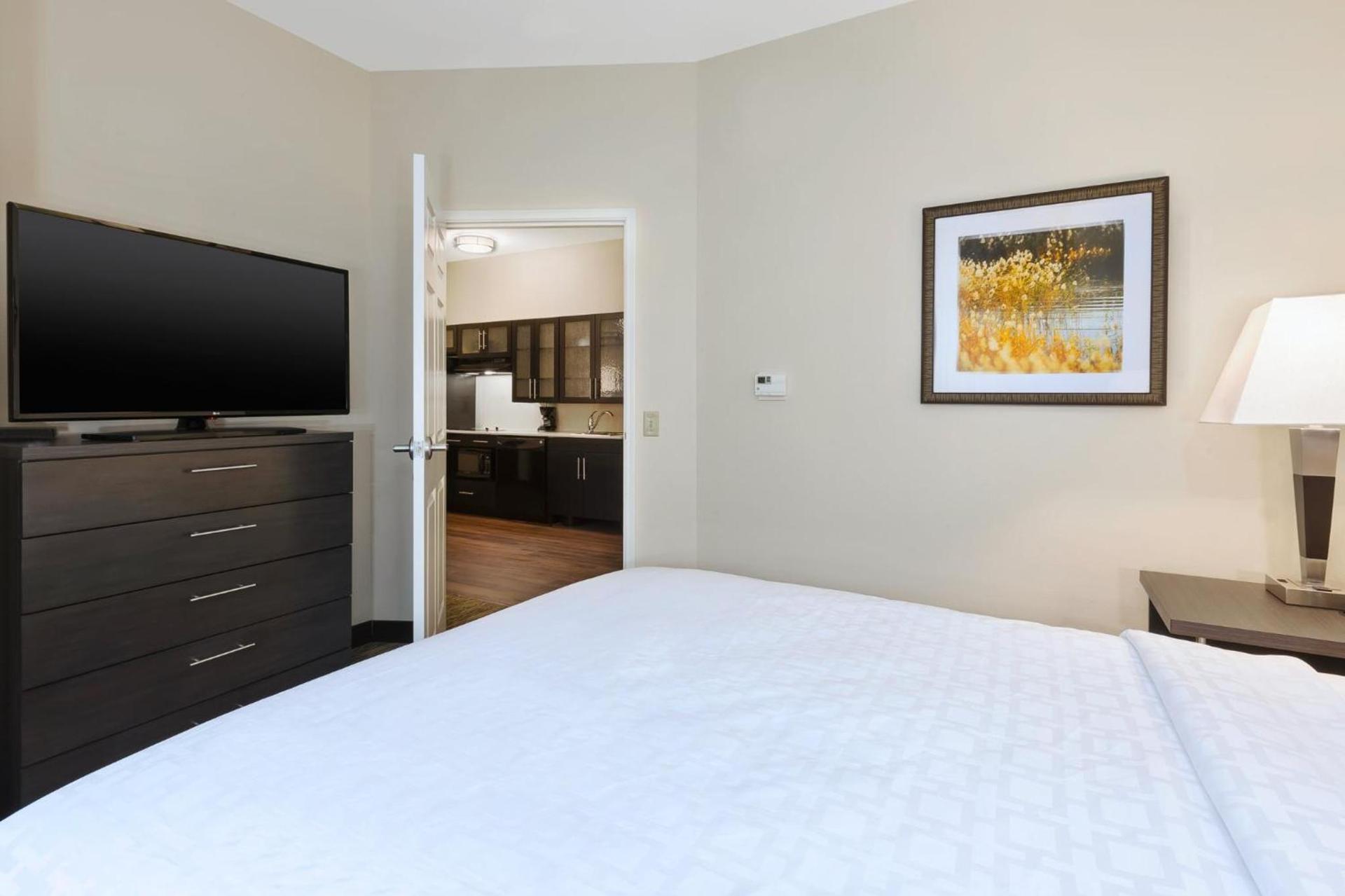 Candlewood Suites MORGANTOWN-UNIV WEST VIRGINIA by IHG photo 49