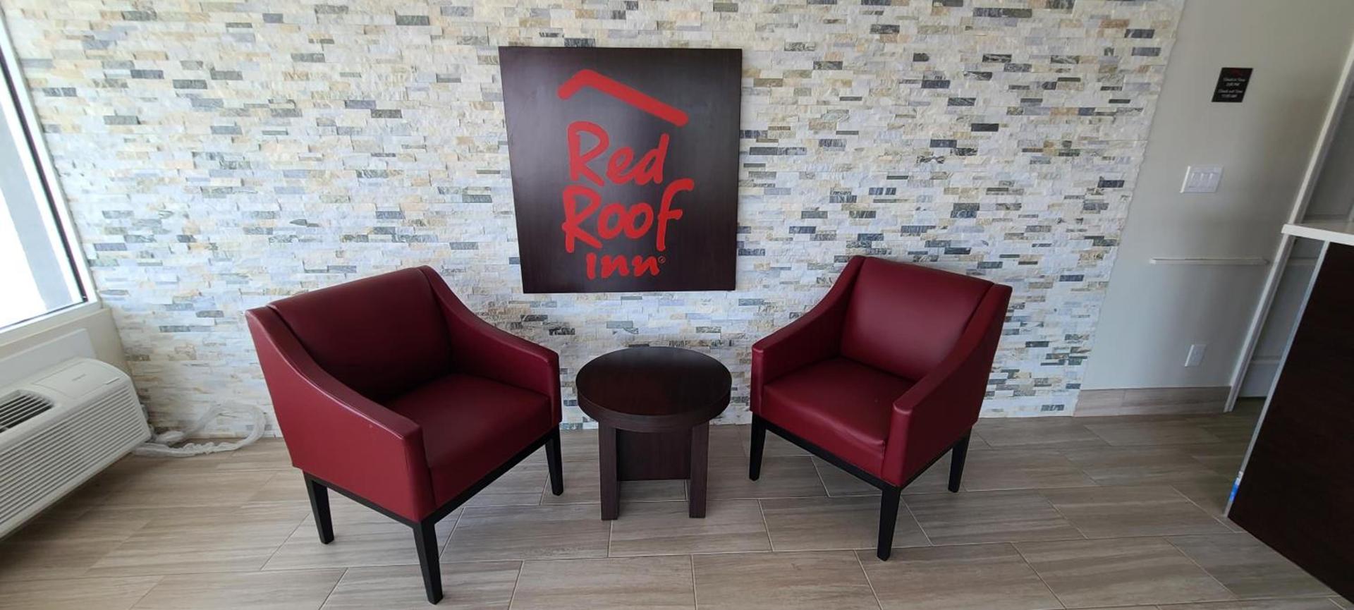 Red Roof Inn Byron photo 8
