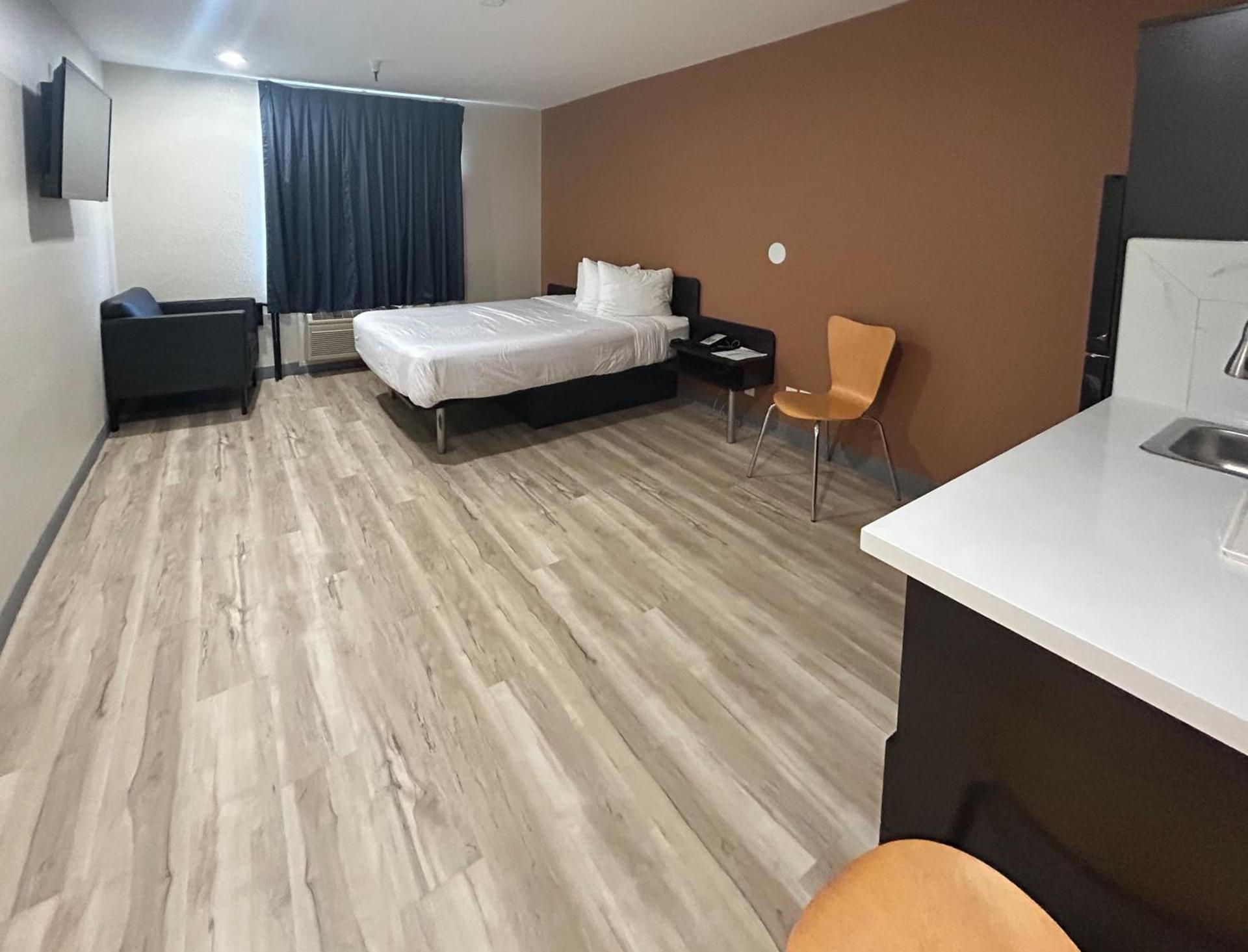 Studio 6 Suites Cameron Park, CA Folsom photo 27