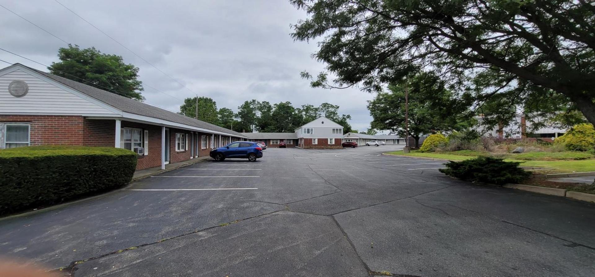 Town & Country Inn photo 22