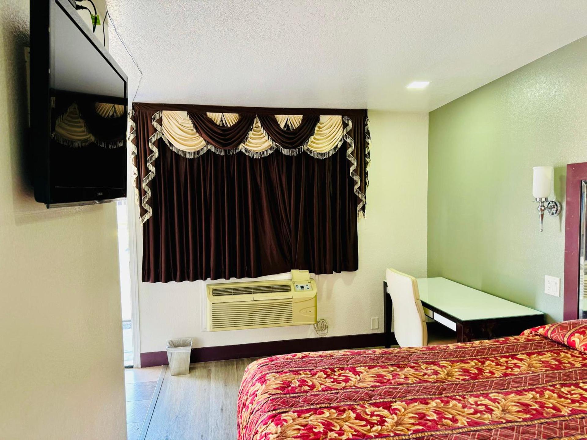 A Fisher's Inn Motel photo 16