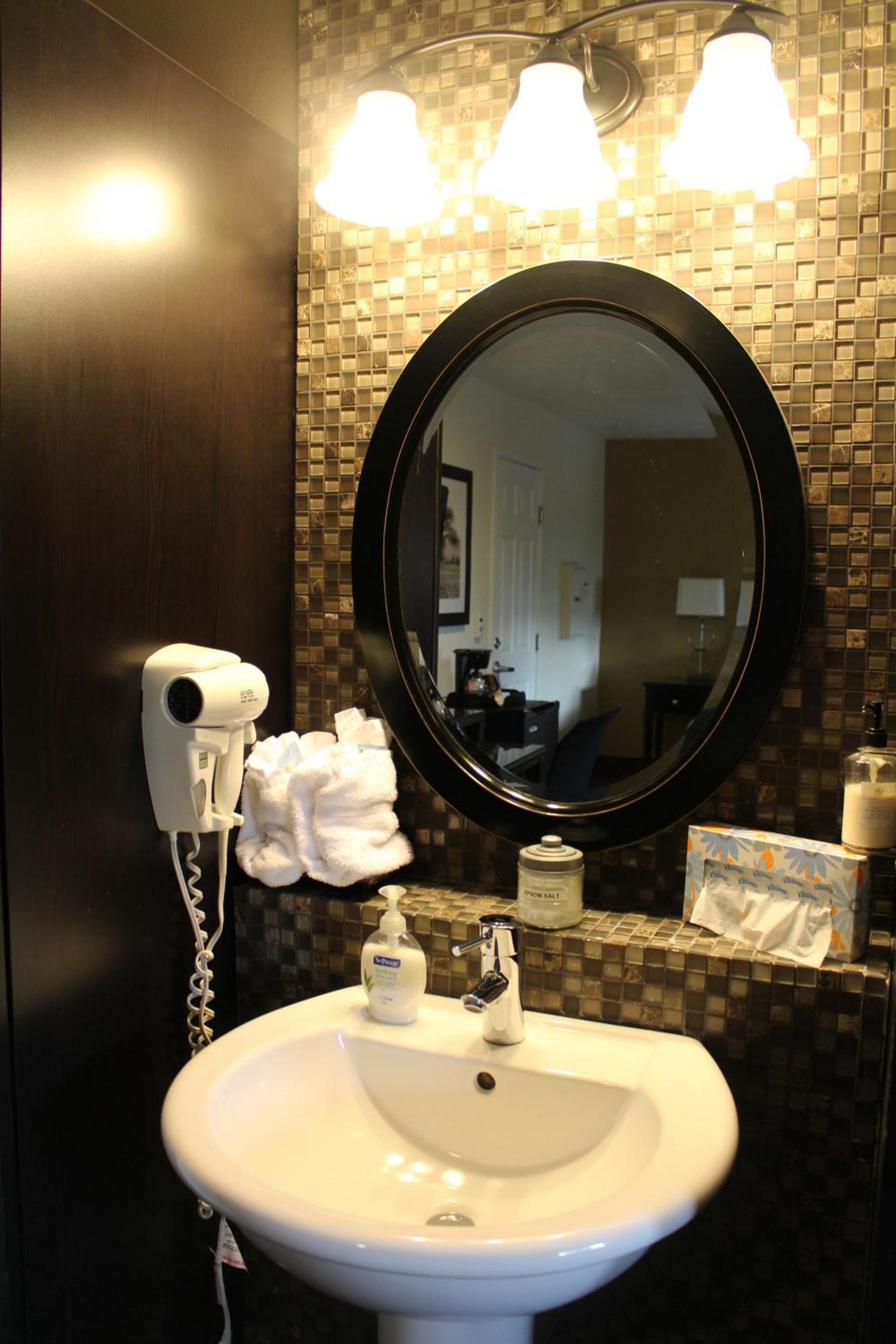 Prairie Hotel photo 10