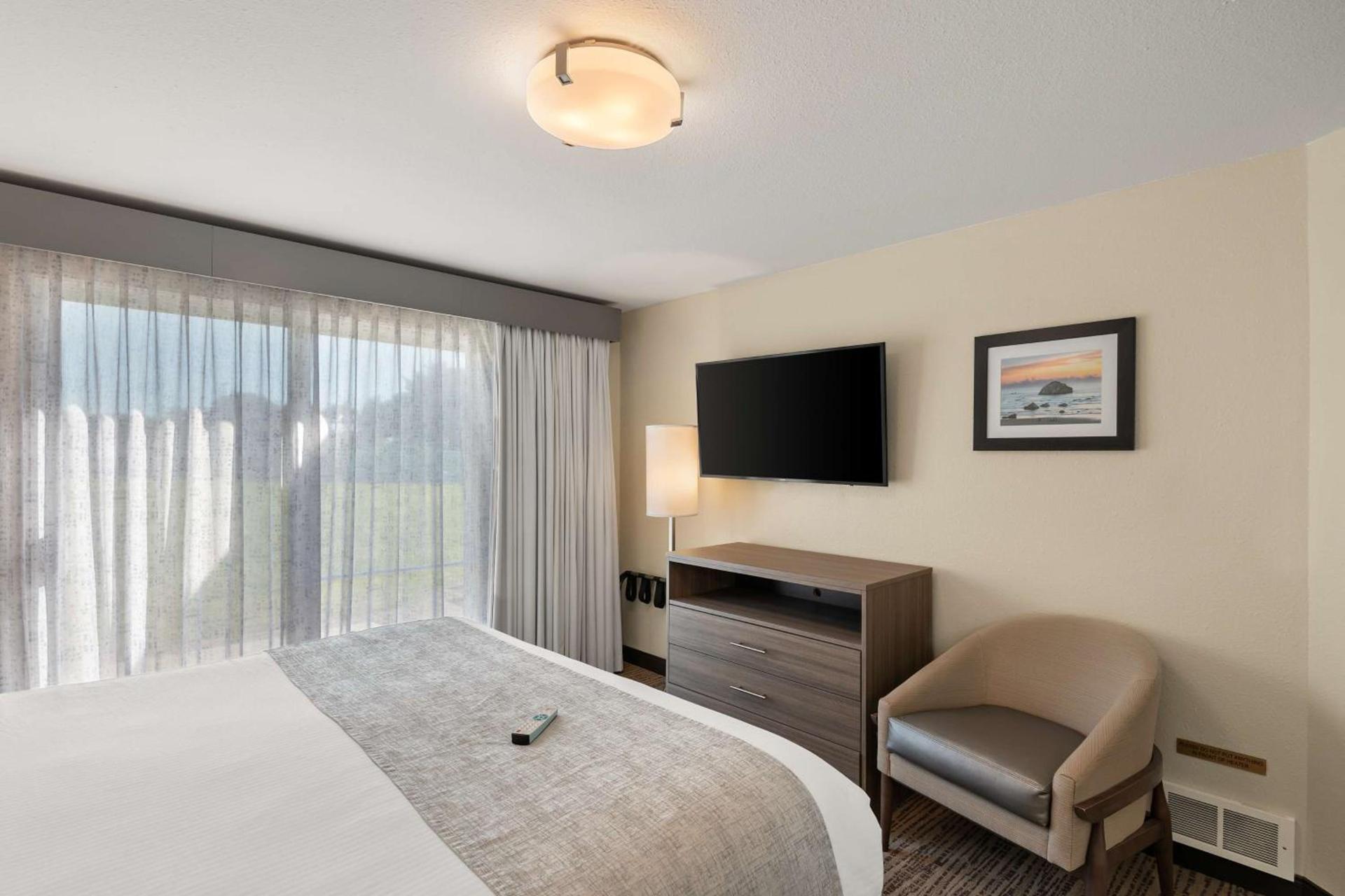 Best Western Inn at Face Rock photo 5