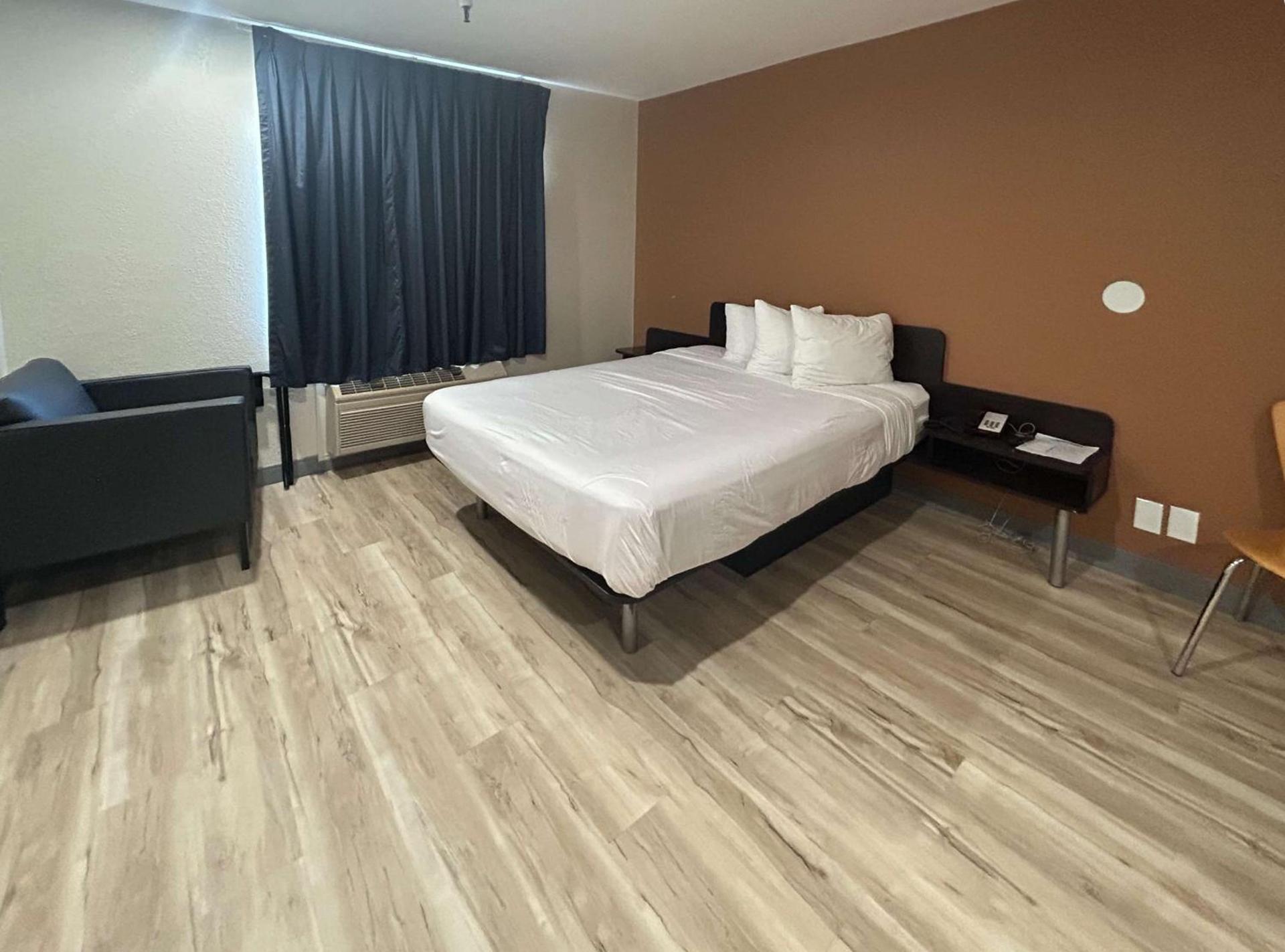 Studio 6 Suites Cameron Park, CA Folsom photo 7