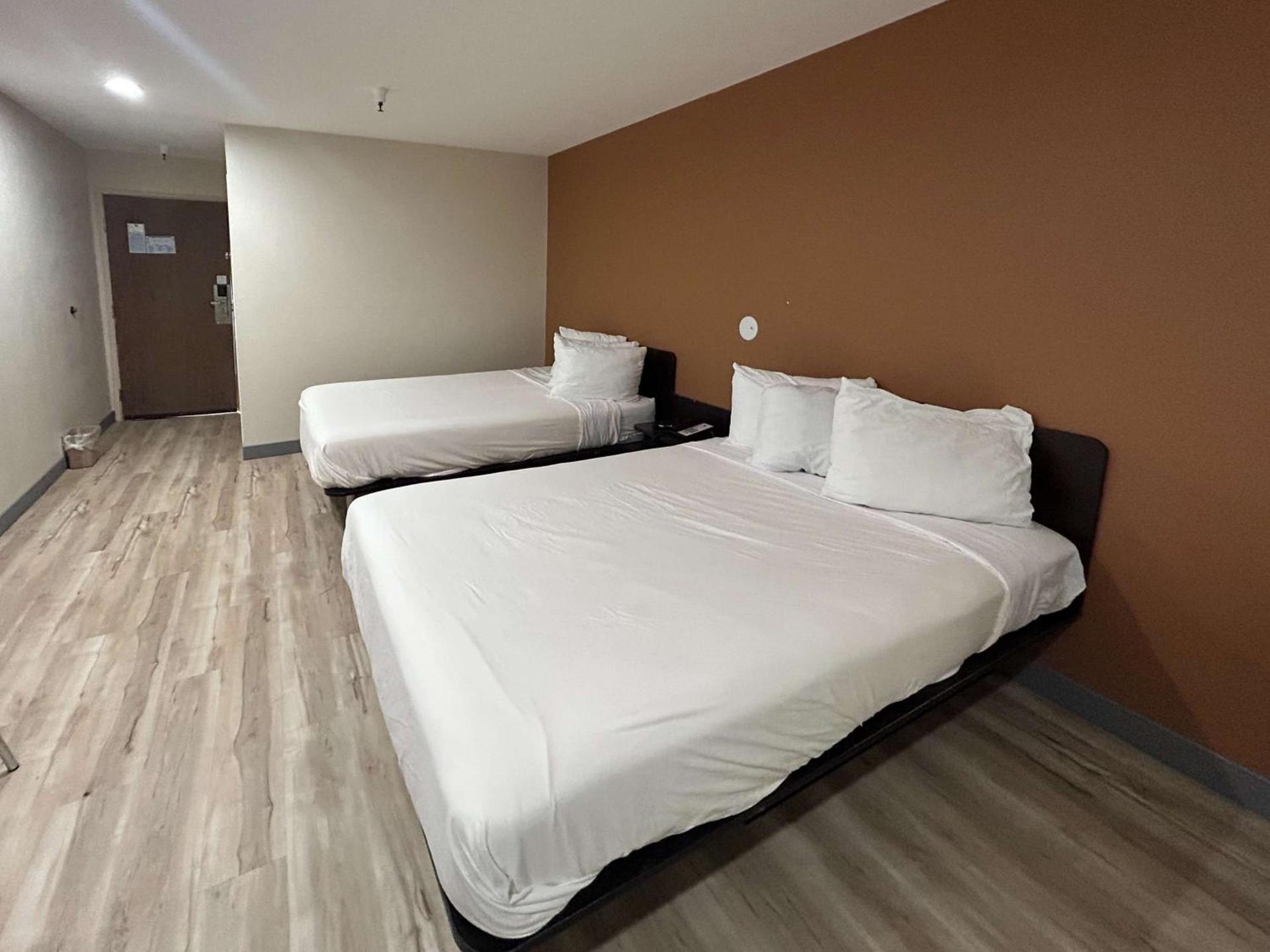 Studio 6 Suites Cameron Park, CA Folsom photo 13