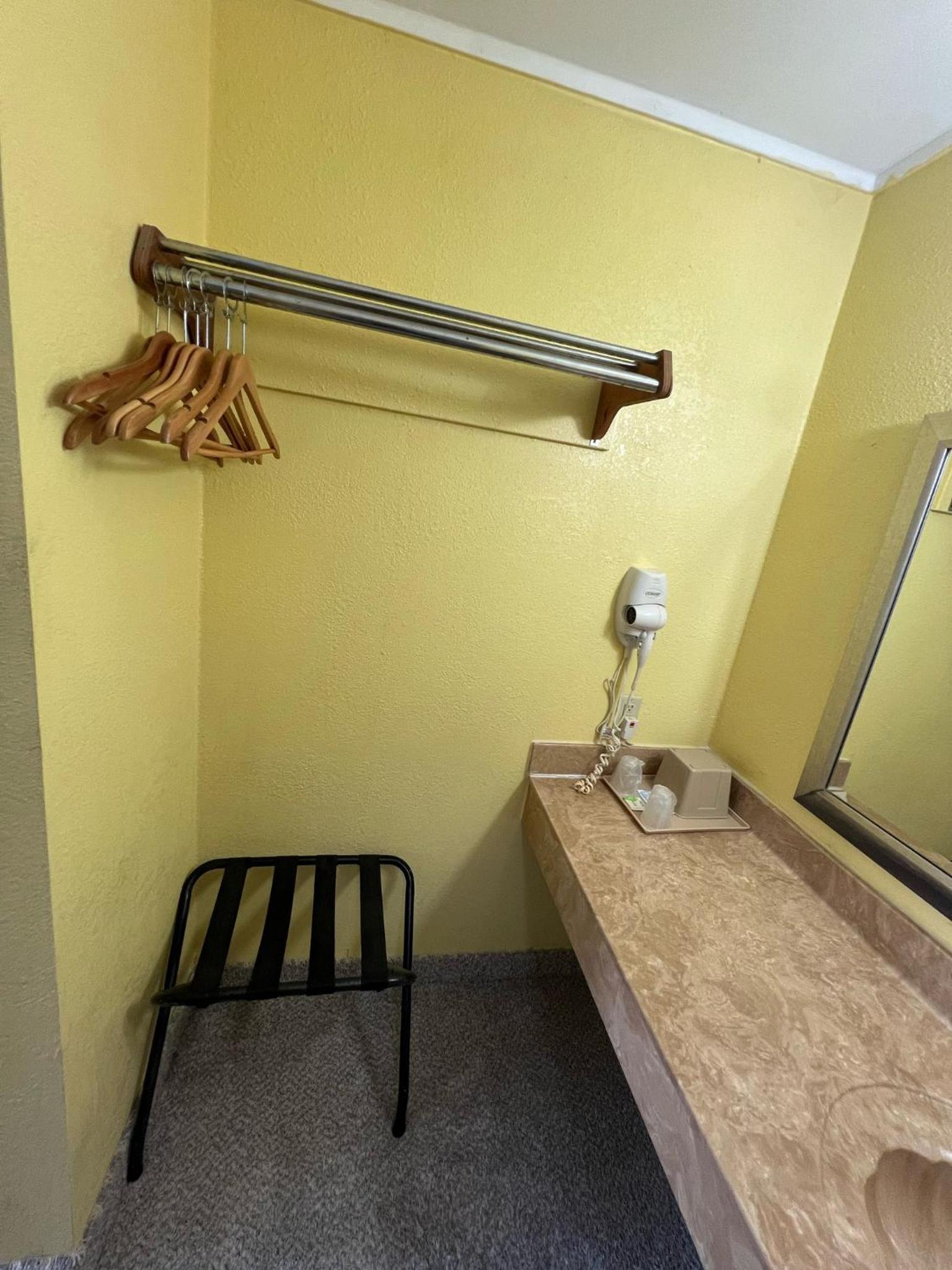 Antlers Inn photo 13