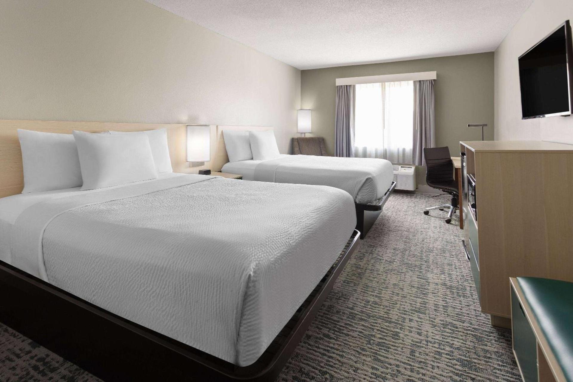 Baymont by Wyndham LaGrange photo 31