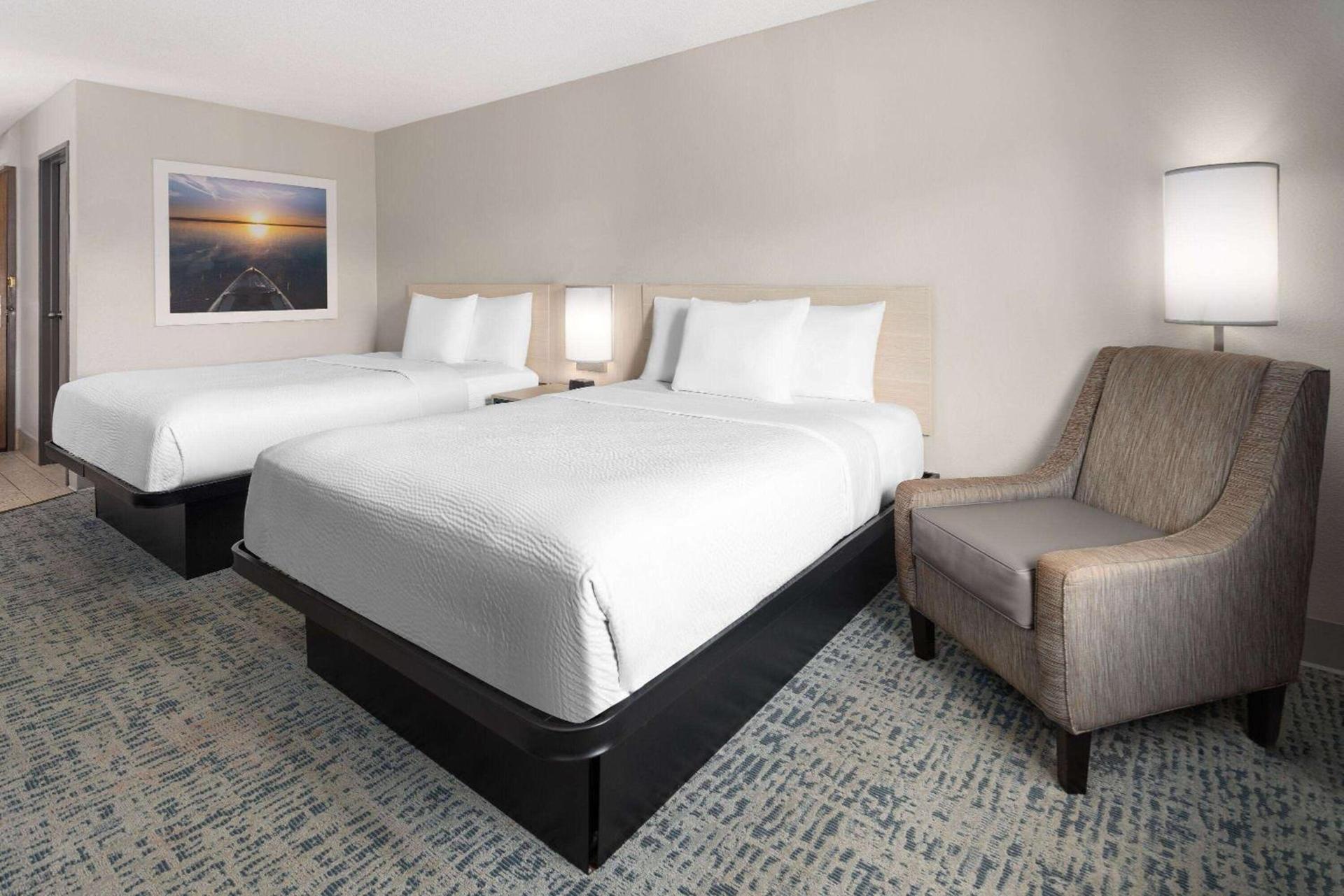 Baymont by Wyndham LaGrange photo 21
