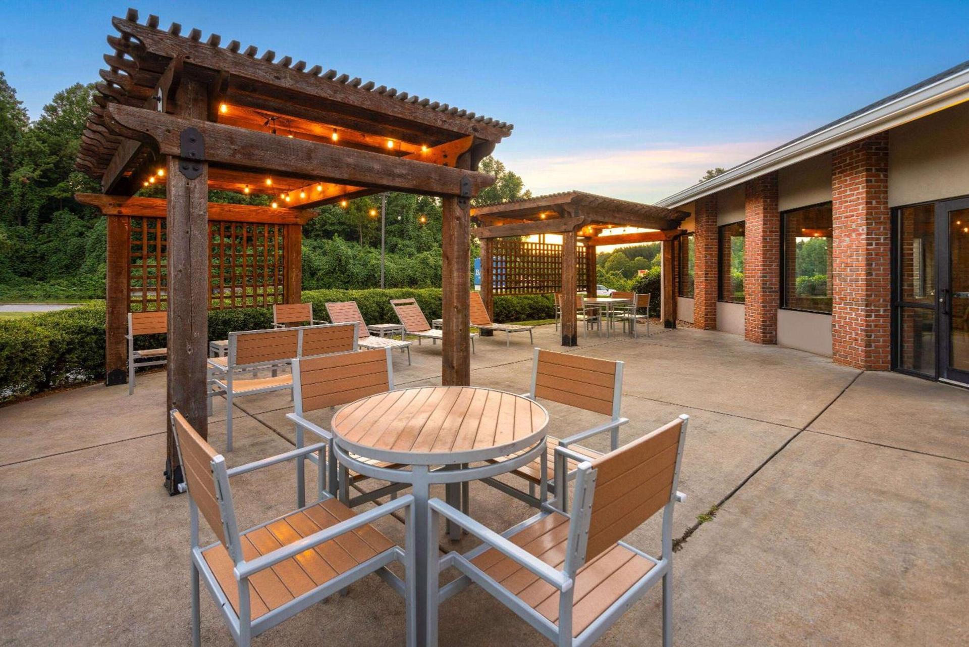 Baymont by Wyndham LaGrange photo 23
