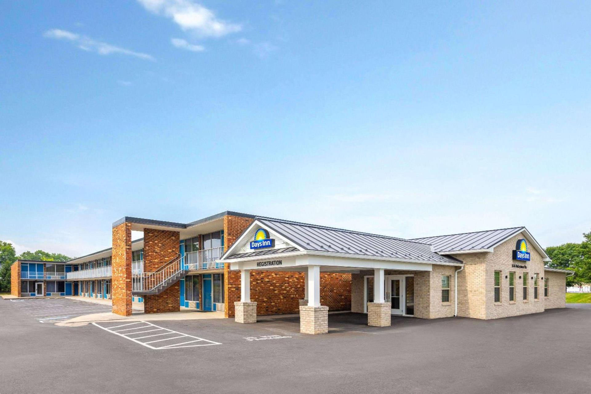 Days Inn of Frederick by Wyndham photo 3