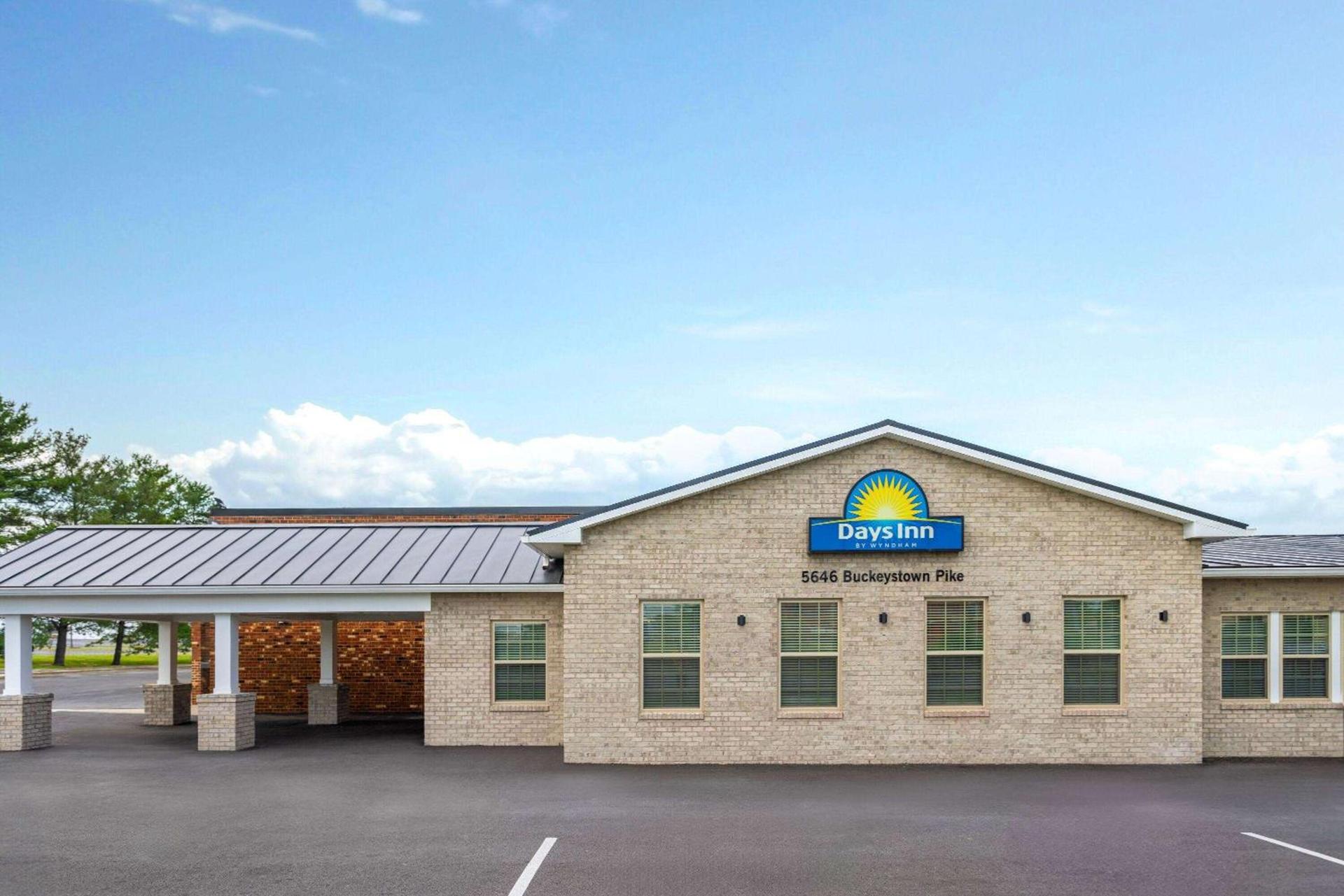 Days Inn of Frederick by Wyndham photo 2