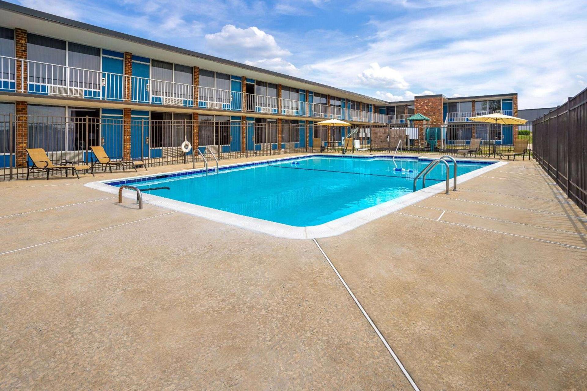Days Inn of Frederick by Wyndham photo 10