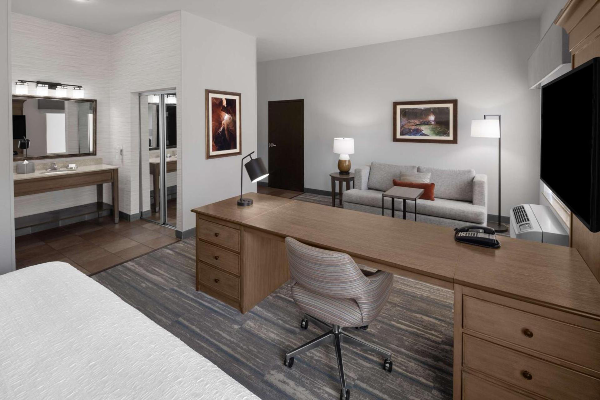 Hampton Inn & Suites Springdale/Zion National Park photo 17