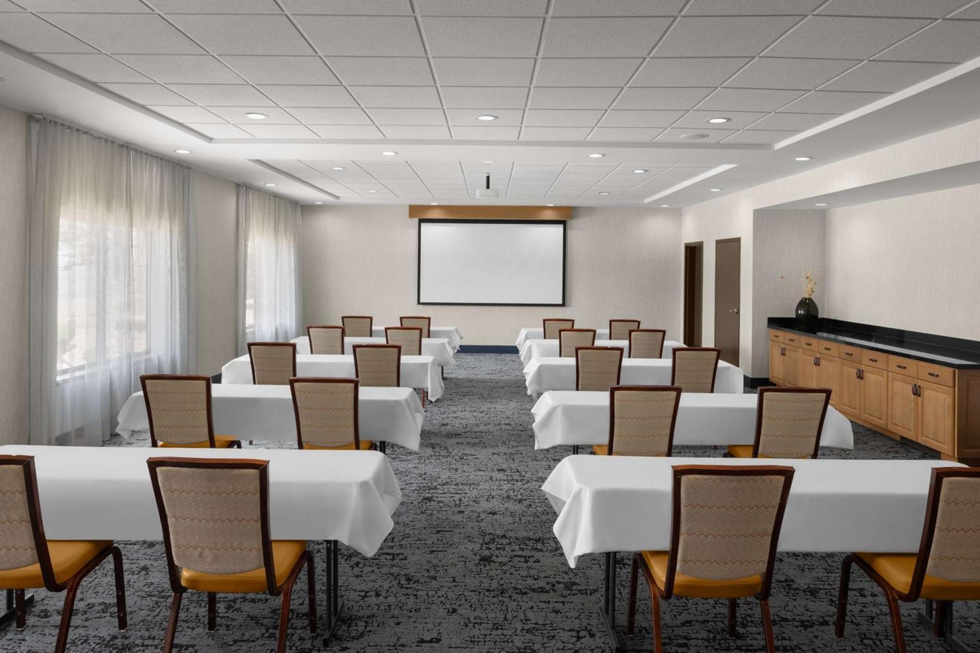 Hampton Inn & Suites Springdale/Zion National Park photo 29