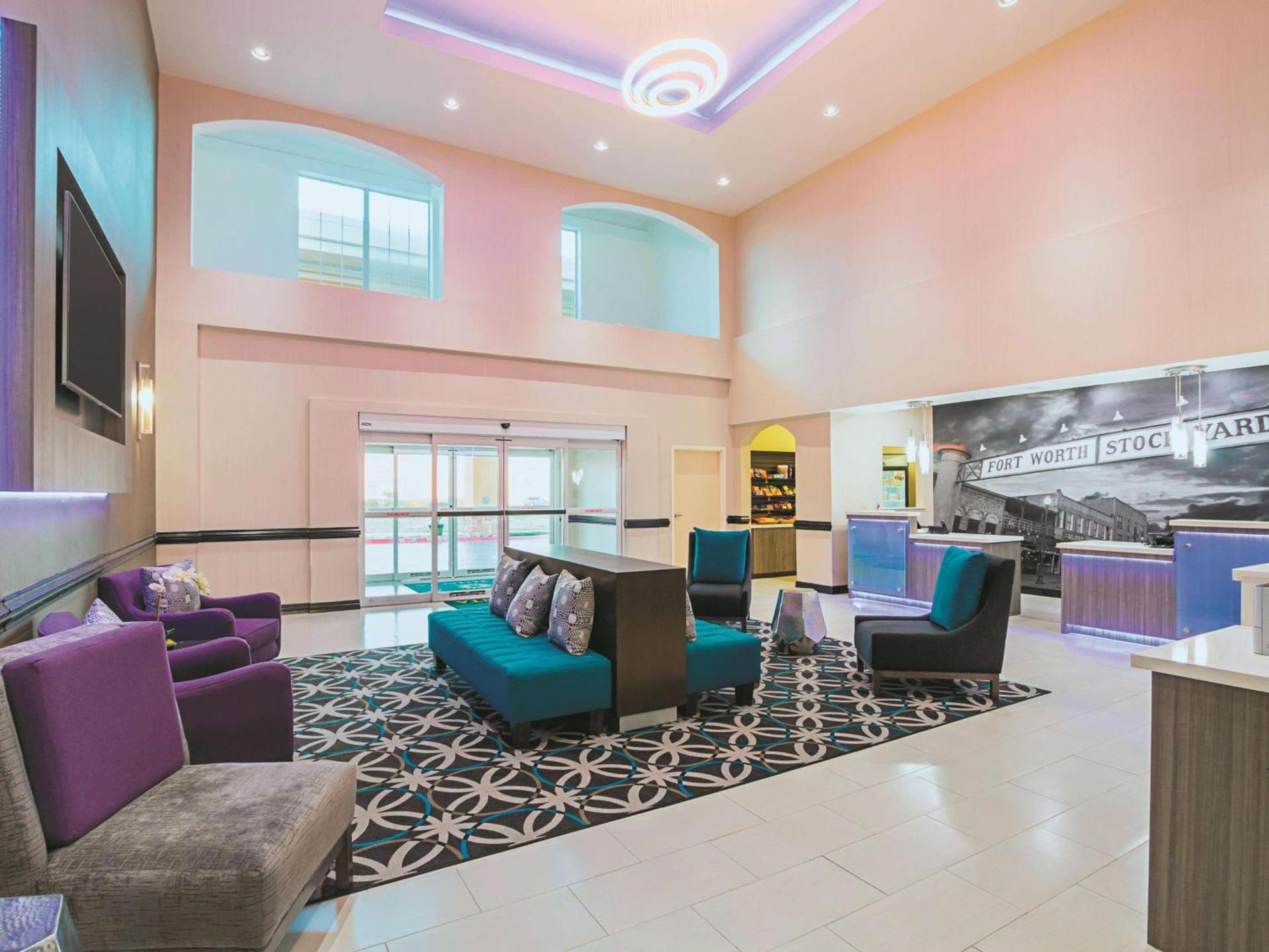 La Quinta by Wyndham Ft. Worth - Forest Hill, TX photo 8