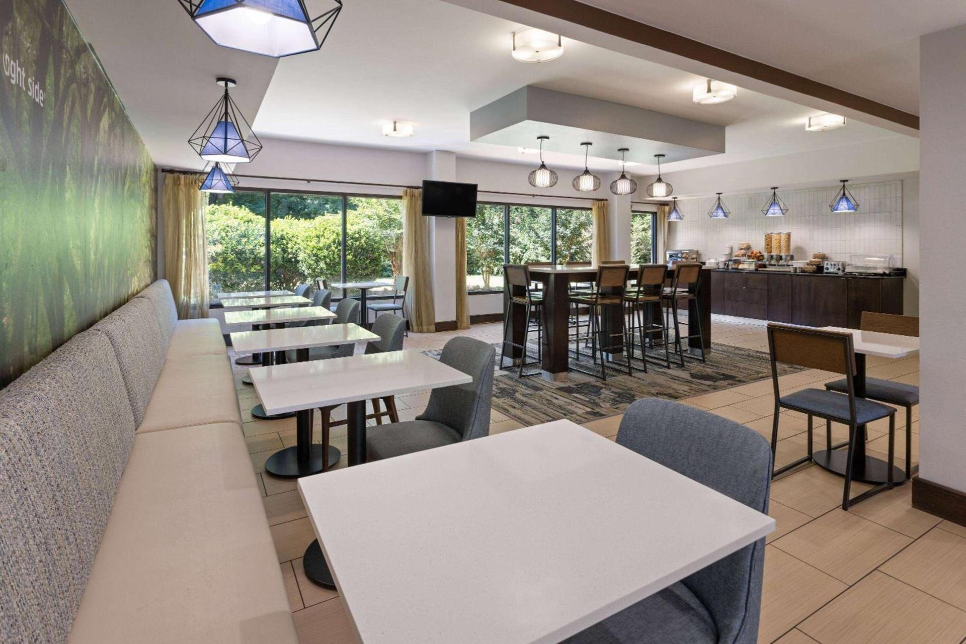 La Quinta by Wyndham LaGrange / I-85 photo 28