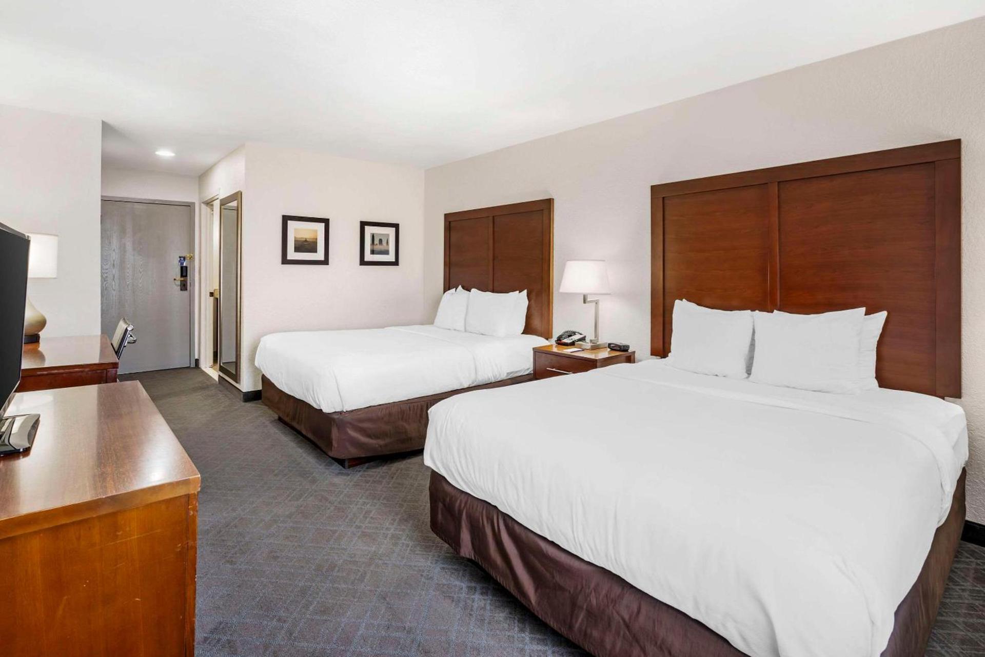 Comfort Inn Splash Harbor photo 8