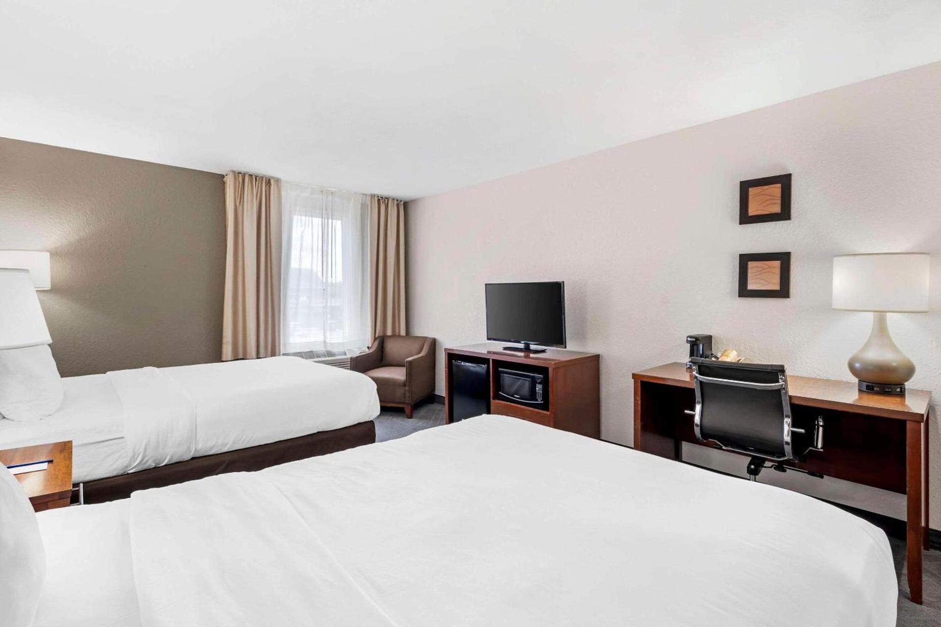 Comfort Inn Splash Harbor photo 9