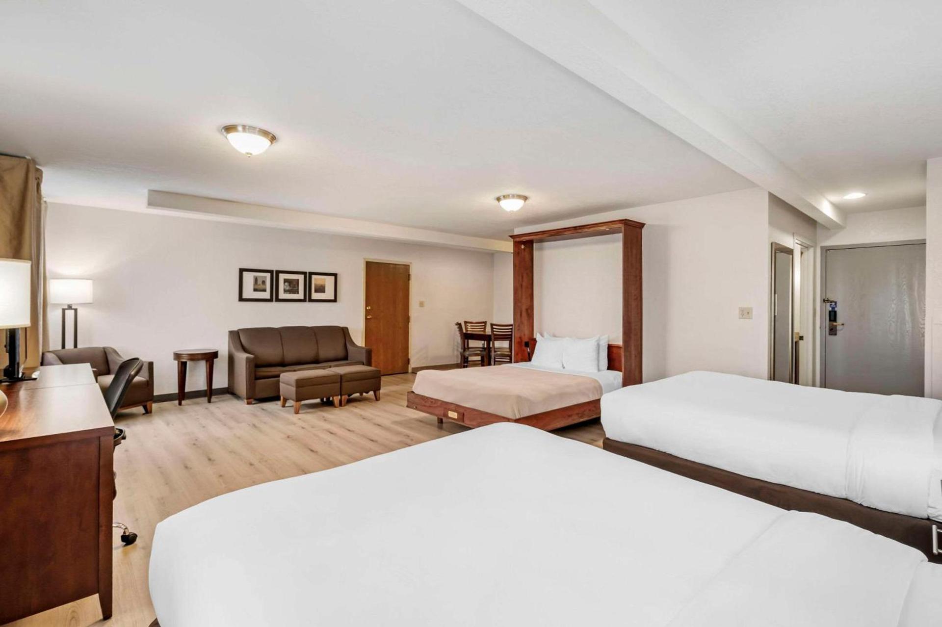 Comfort Inn Splash Harbor photo 10