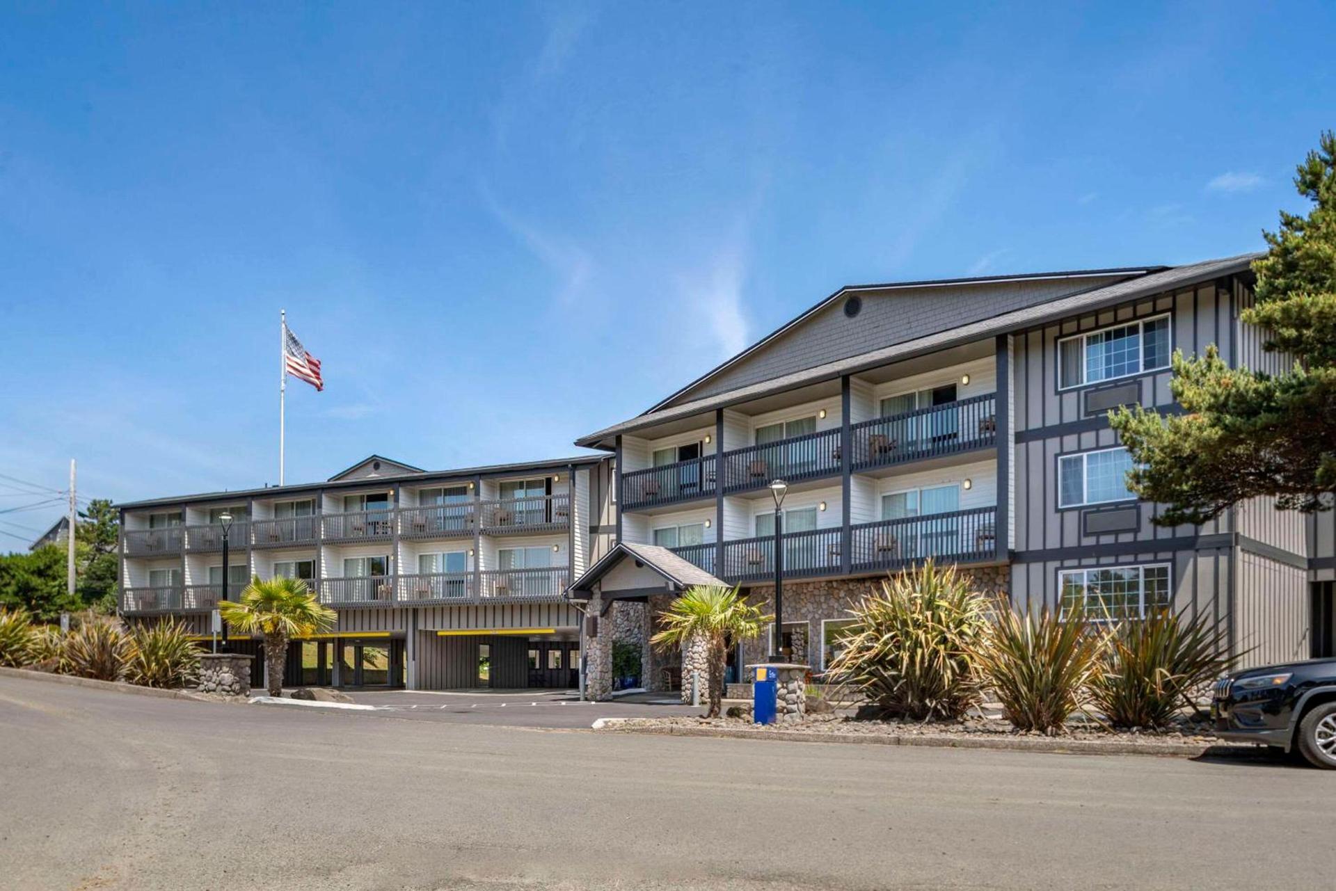 Comfort Inn & Suites Lincoln City — hotel in Lincoln City