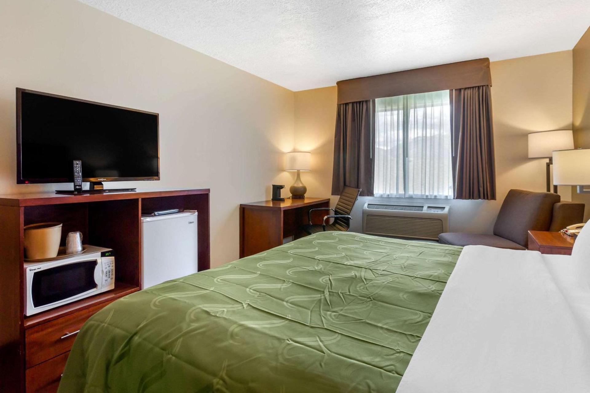 Quality Inn Logan near University photo 11