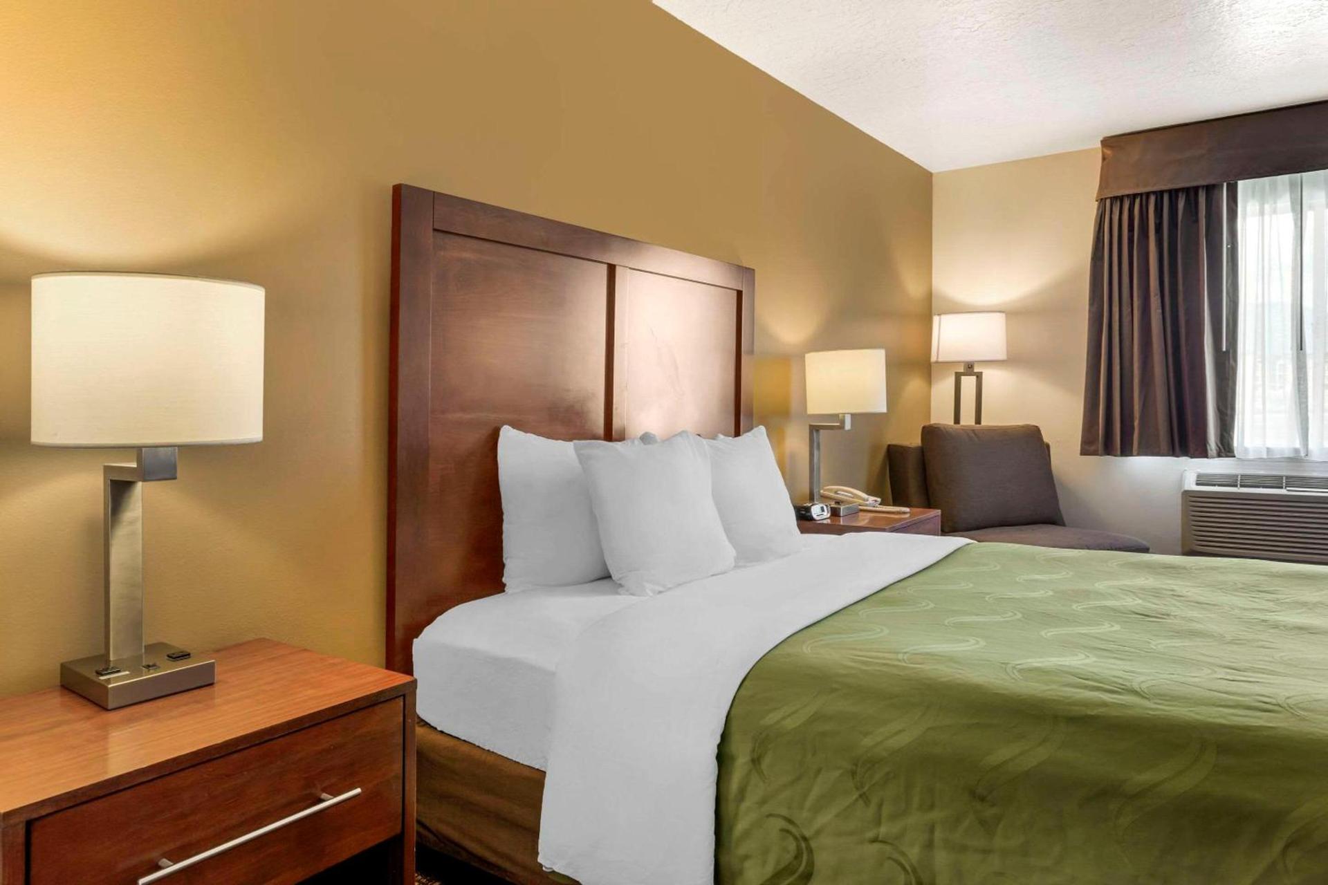 Quality Inn Logan near University photo 13