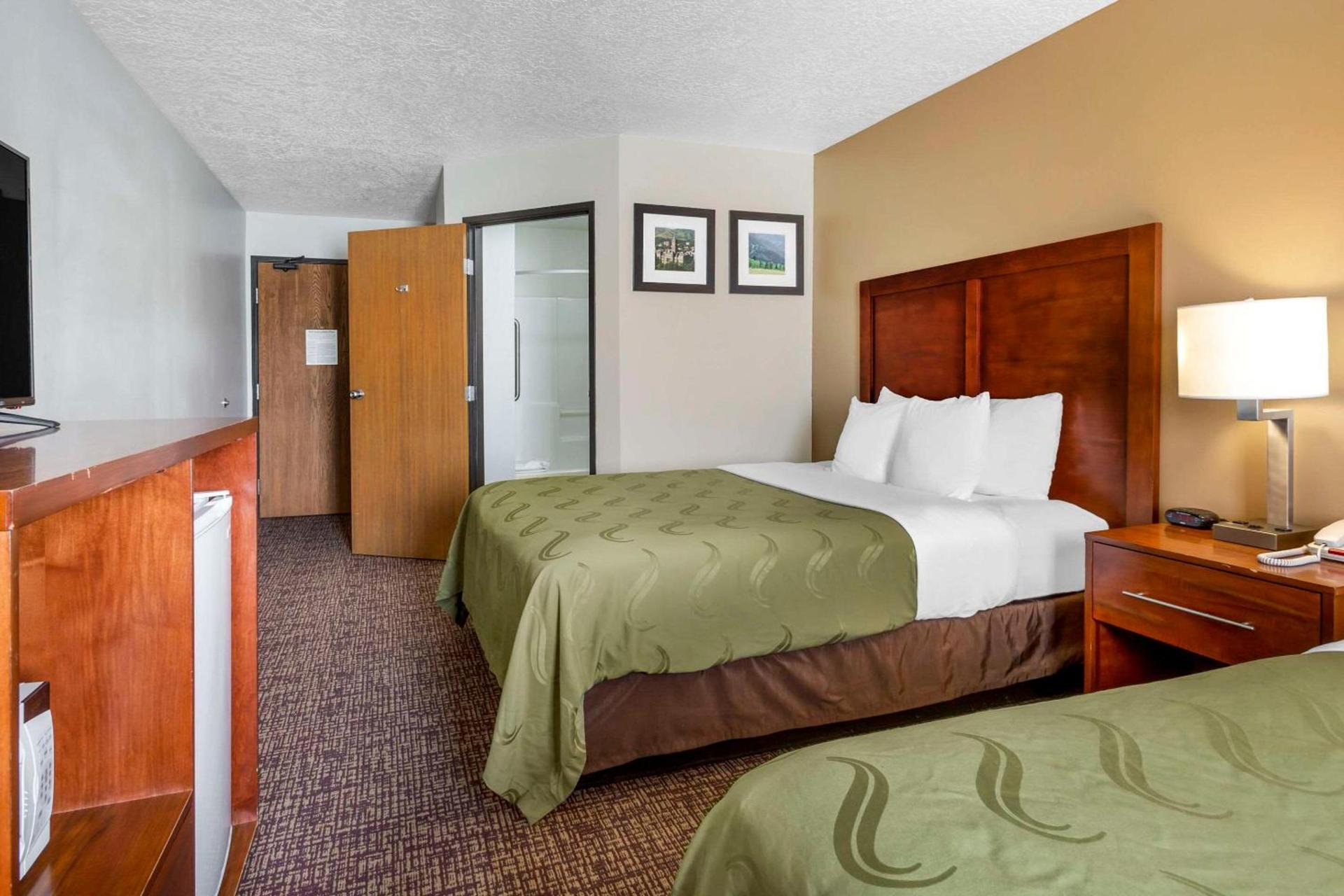 Quality Inn Logan near University photo 15