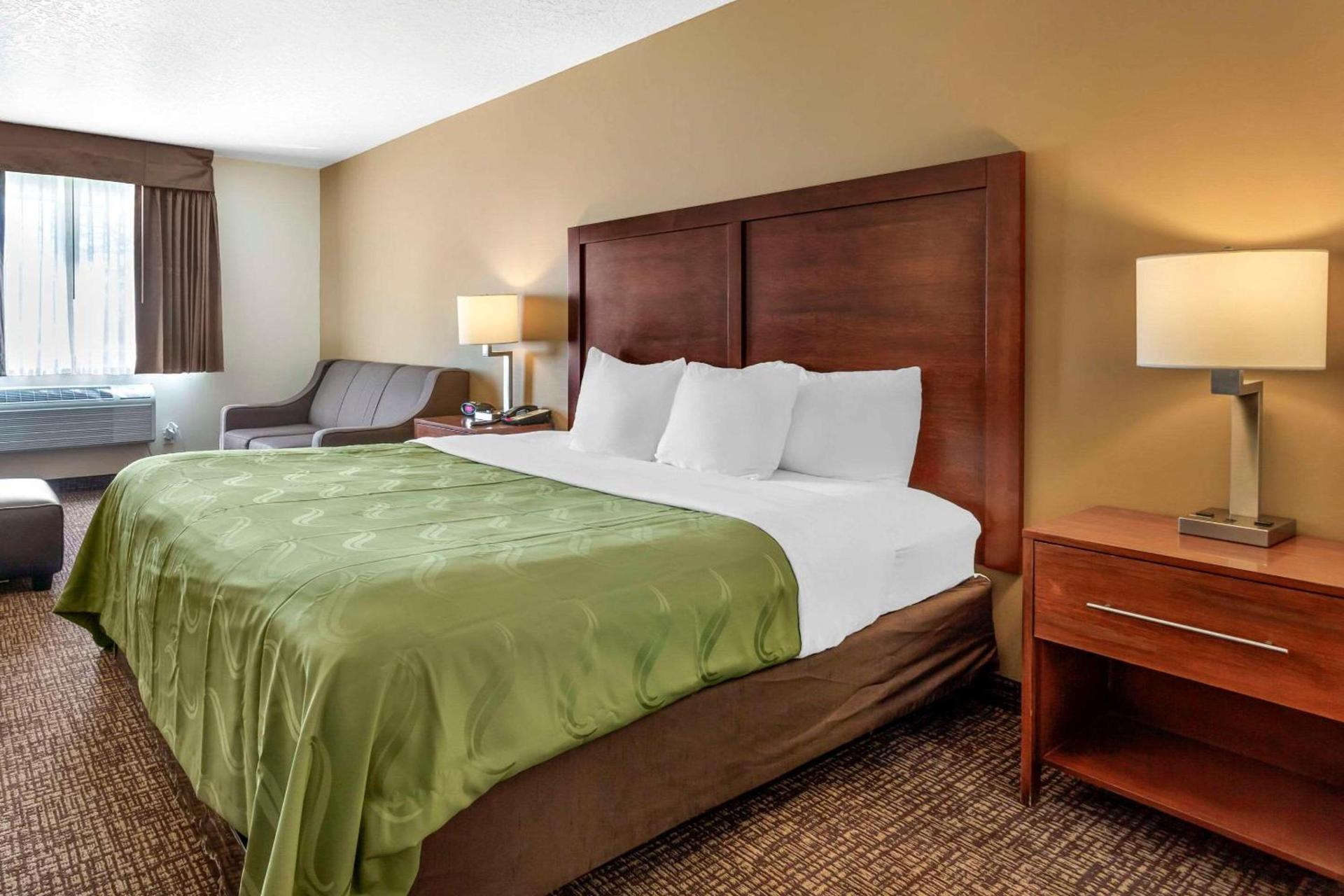 Quality Inn Logan near University photo 26