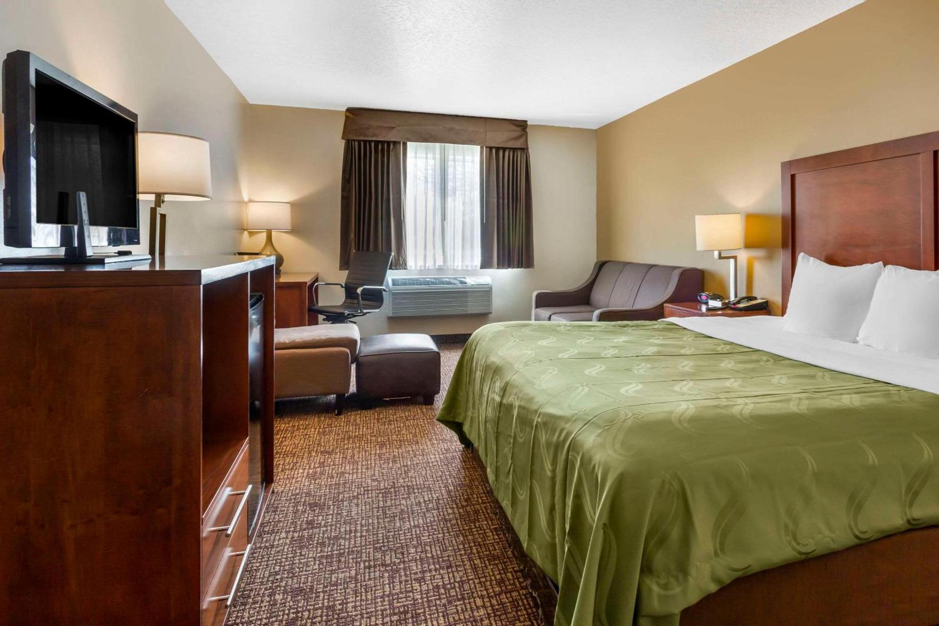 Quality Inn Logan near University photo 27