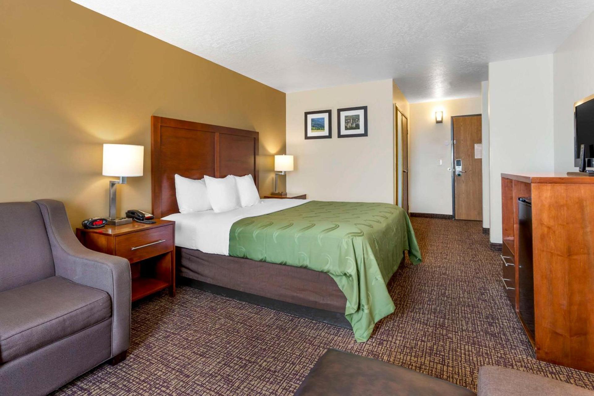 Quality Inn Logan near University photo 29