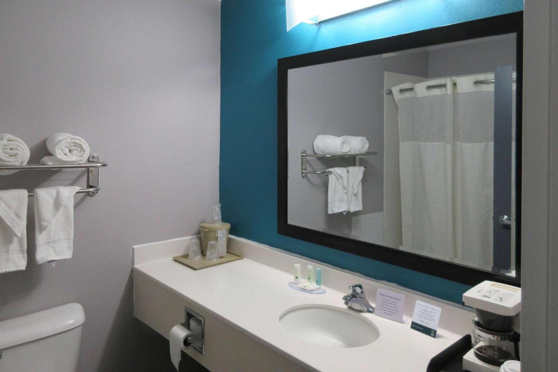 Quality Inn & Suites Edgefield photo 5